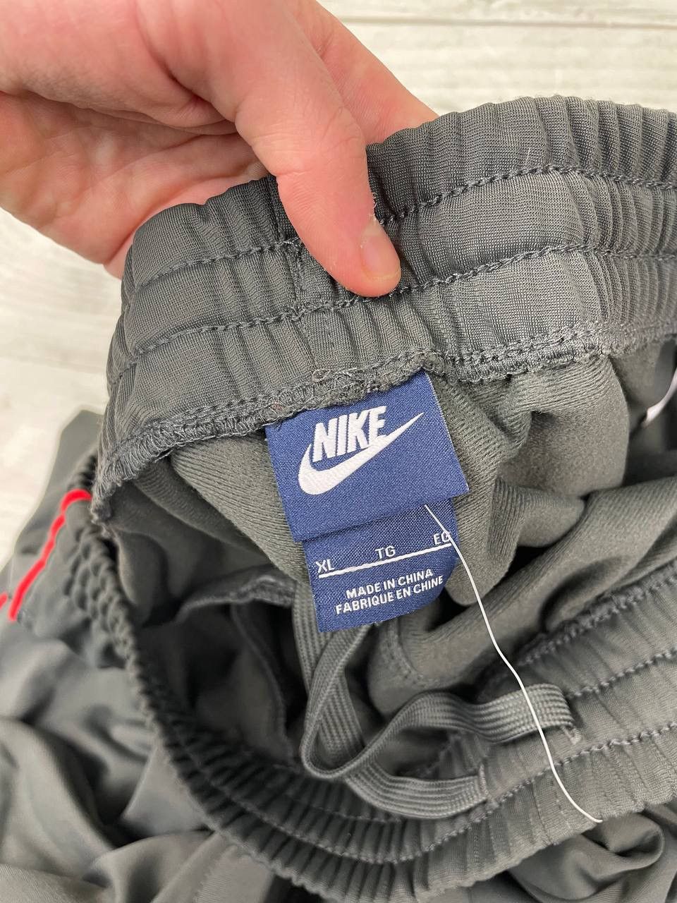 Nike Nike NSW Tracksuit Jacket and Pants Baggy 00s Swoosh Size US XL / EU 56 / 4 - 21 Thumbnail