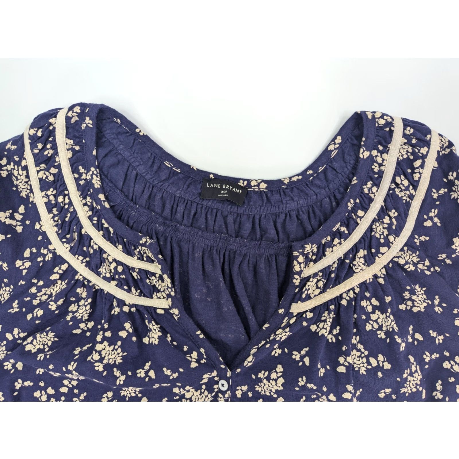Vintage Lane Bryant Blouse 26/28 Notch-Neck Shirred-Yoke Floral Navy V-Neck Henley Blue Cotton Women Plus Shirt Size 4XL / US 24-26 - 6 Thumbnail