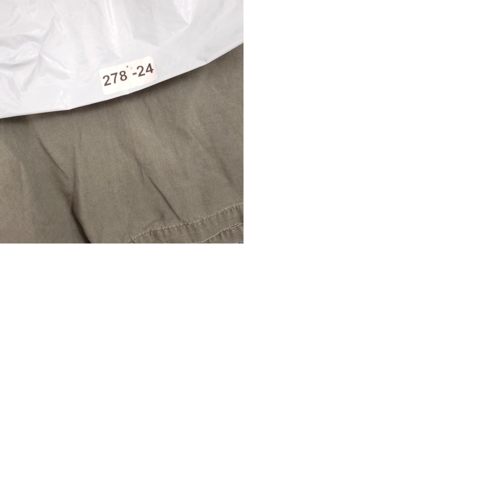 Savane Savane Mens Gray Chino Shorts 40 Mid-Rise 8" Pleated Front Casual Outdoor Vintage? (No) Size US 40 / EU 56 - 9 Thumbnail
