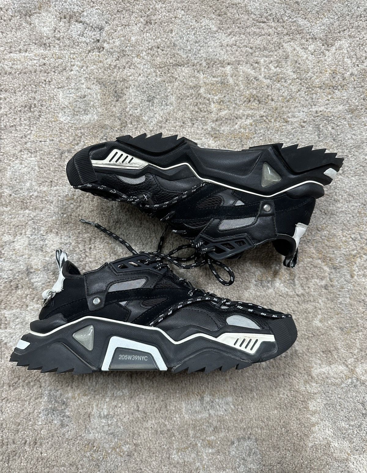 Calvin Klein 205W39NYC Calvin Klein 205W39NYC Leather Sneakers Size US 8 / EU 41 - 3 Thumbnail