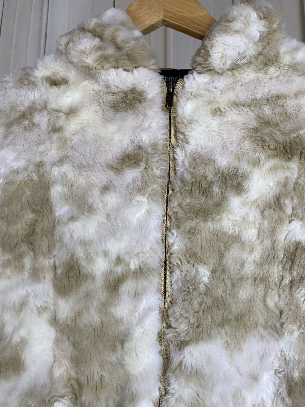 Japanese Brand Pumpkin Faux Fur Coat Hoodie Size US M / EU 48-50 / 2 - 3 Thumbnail