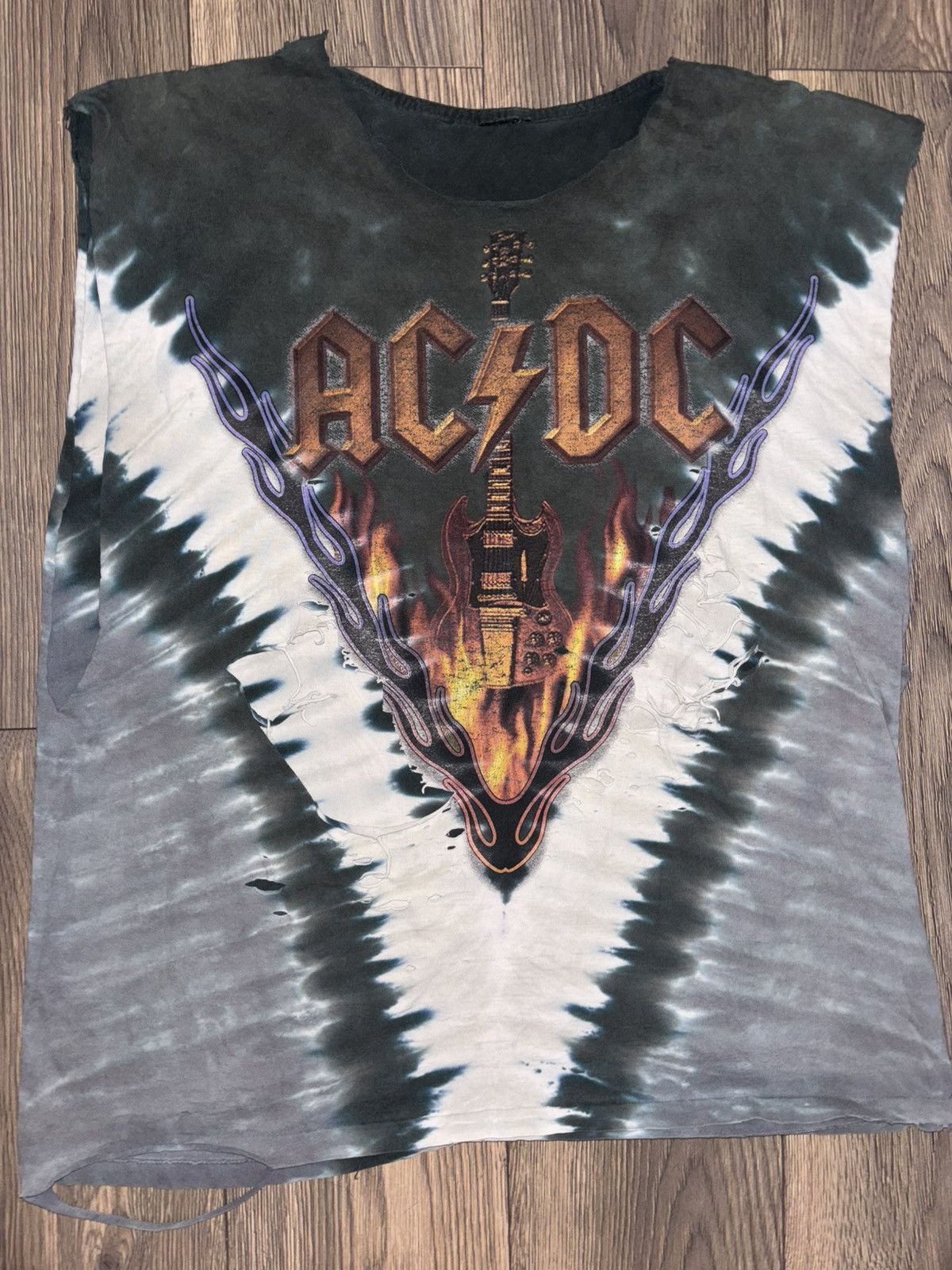 AC/DC Vintage AC/DC Distressed Tee Size US XL / EU 56 / 4 - 1 Thumbnail