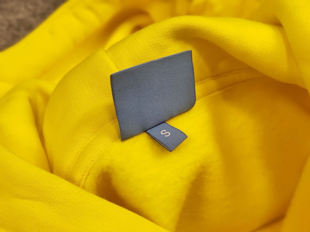 Vintage 6Pm Medina Blues Play Logo Oversized Unisex yellow Hoodie Size US S / EU 44-46 / 1 - 12 Thumbnail
