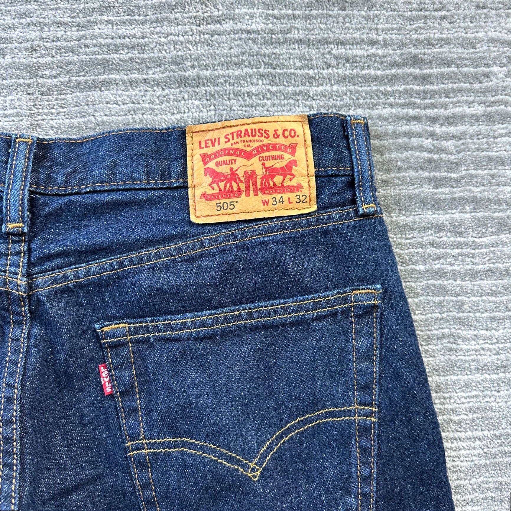 Levi's Levis 505 Jeans Mens 34x32 Blue Denim Pants Straight Casual Work Wear Size US 34 / EU 50 - 4 Thumbnail