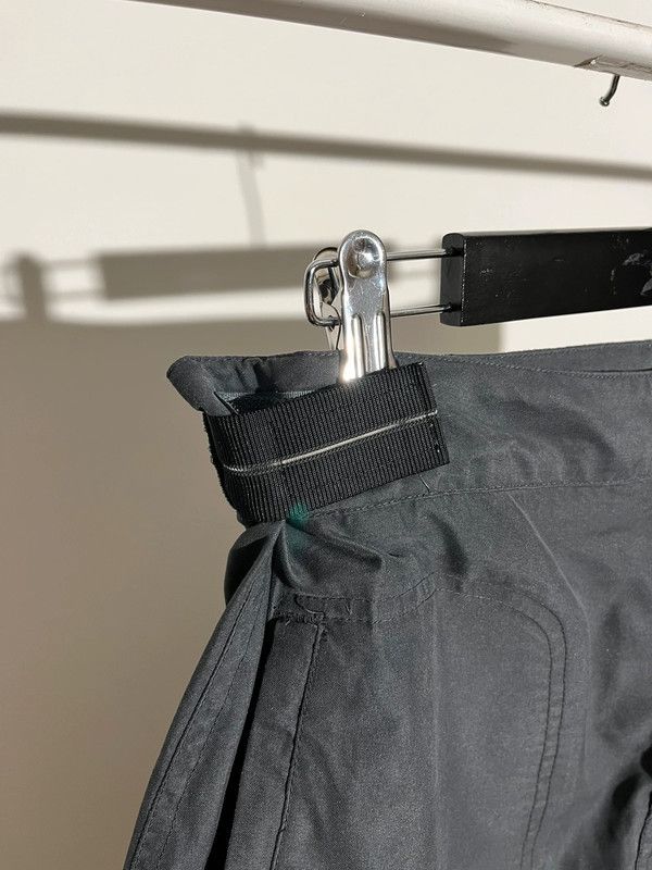 Nike ACG nike acg gray skirt Size 28" / US 6 / IT 42 - 6 Thumbnail