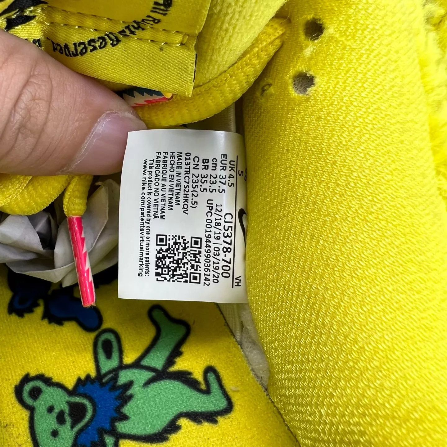 Nike Nike Dunk SB Yellow Dancing Bear 37.5 Worn 2x Boxed Size US 7 / IT 37 - 8 Thumbnail