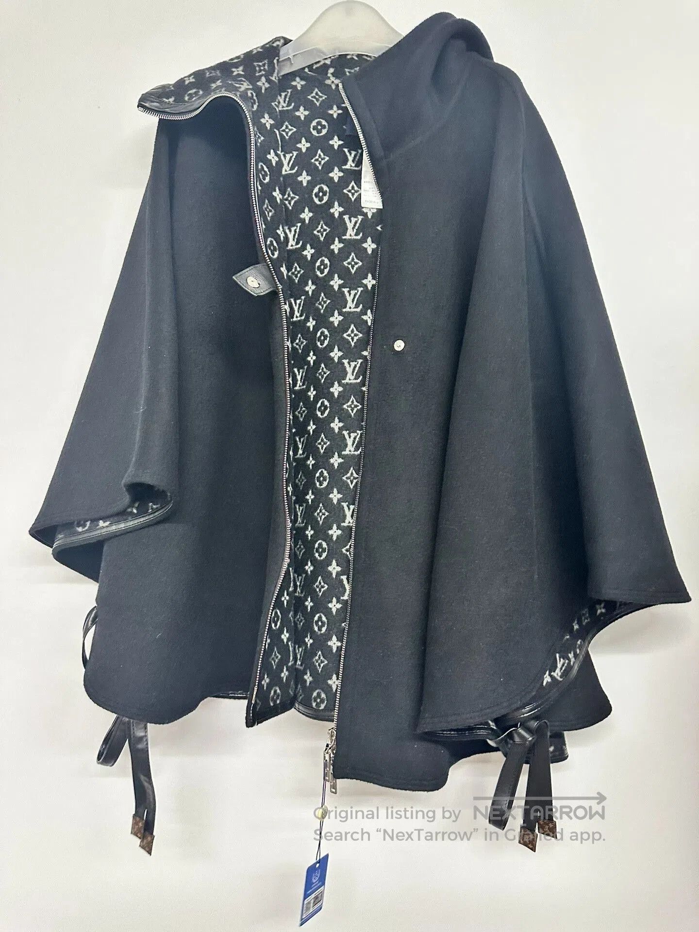 Louis Vuitton Louis Vuitton Monogram Cloak Coat. Size S / US 4 / IT 40 - 1 Thumbnail