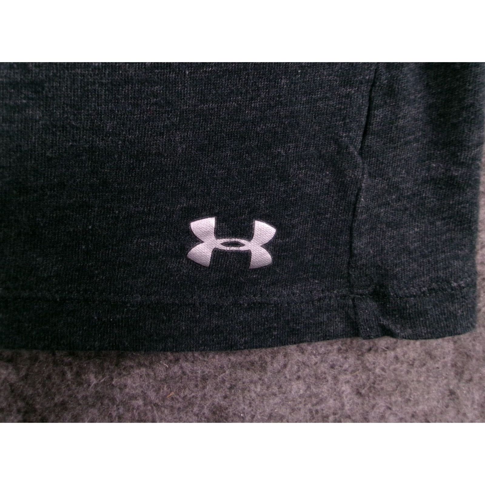 Under Armour Under Armour Batman Shirt Men M Black HeatGear Semi-Fitted T-Shirt, Graphic Tee, Crew Neck, Short Sleeve, Batman Graphic Print, Superhero Theme, Mens Size US M / EU 48-50 / 2 - 3 Thumbnail