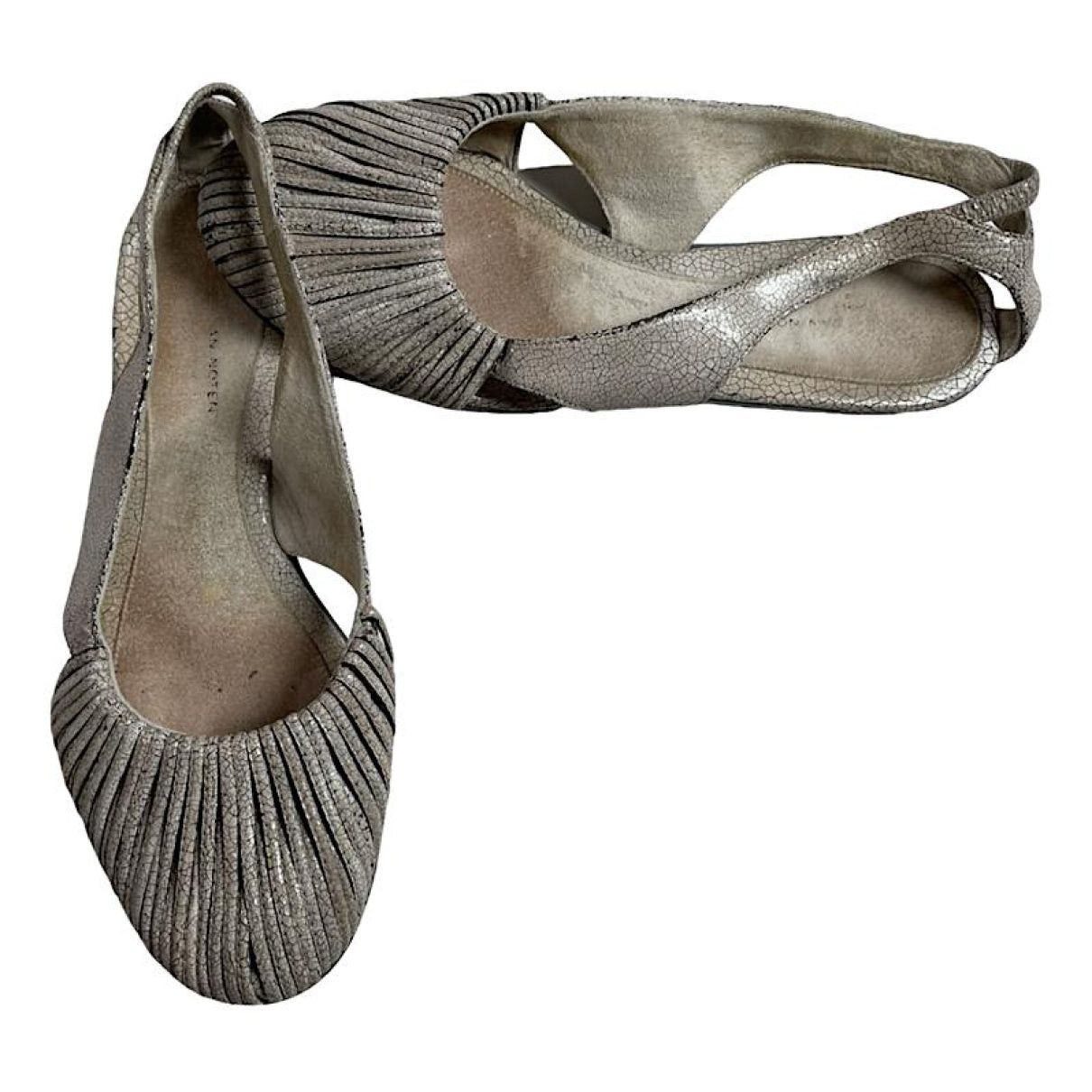 Dries Van Noten Beige Leather Ballet Flat Size US 5.5 / IT 35.5 - 1 Thumbnail