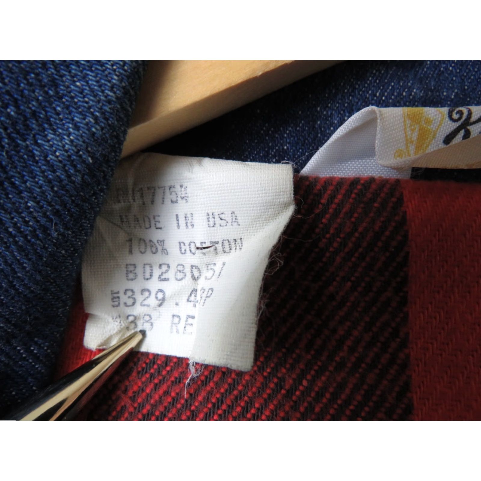 Vintage VINTAGE Rustler Denim Jean Jacket Blue 38 Regular USA Cotton Button Pockets Logo 80s 90s Mens Jacket Size US 38 / EU 54 - 7 Thumbnail
