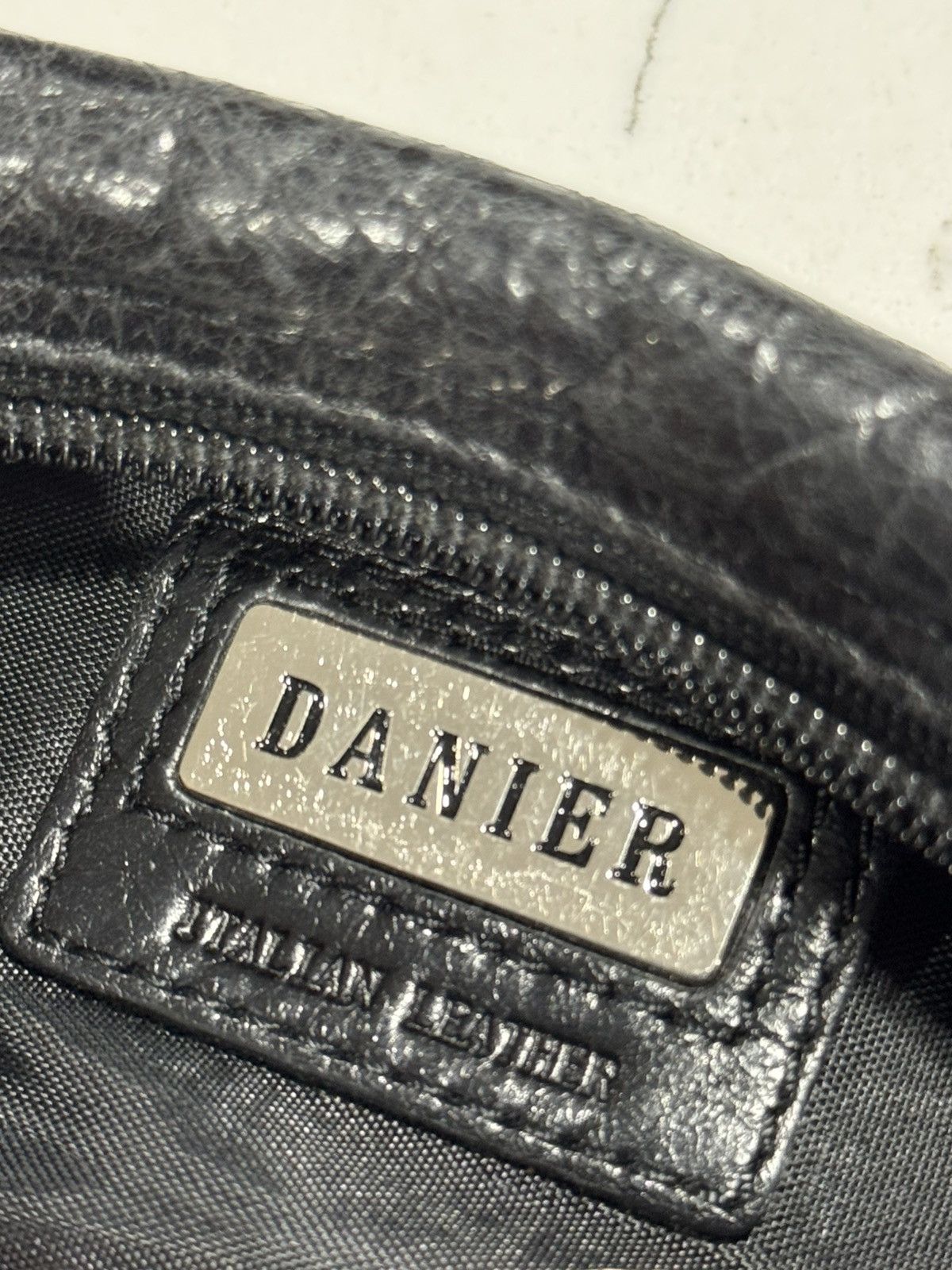 Danier Vintage Danier Leather Crossbody Bag Y2K Shoulder Pouch Size ONE SIZE - 11 Thumbnail