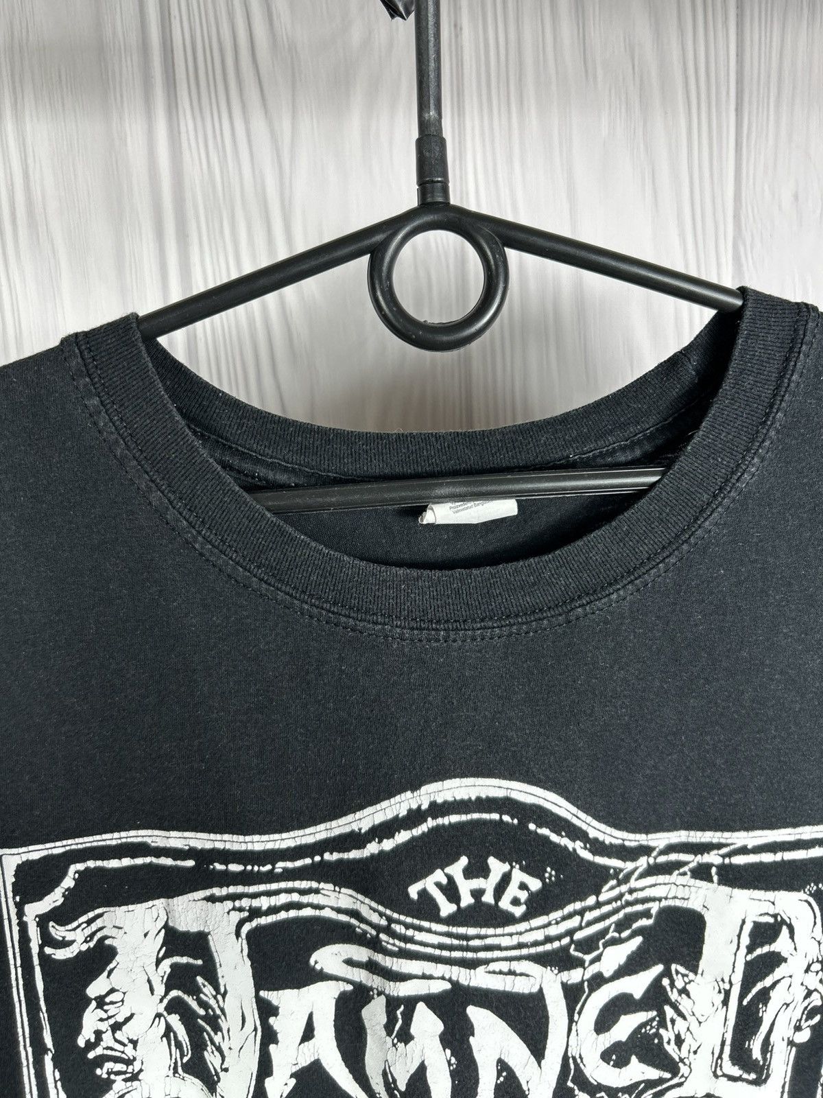 Band Tees Vintage The Damned Chiswick Singles Punk Rock Band Tee Sz L Size US L / EU 52-54 / 3 - 11 Thumbnail