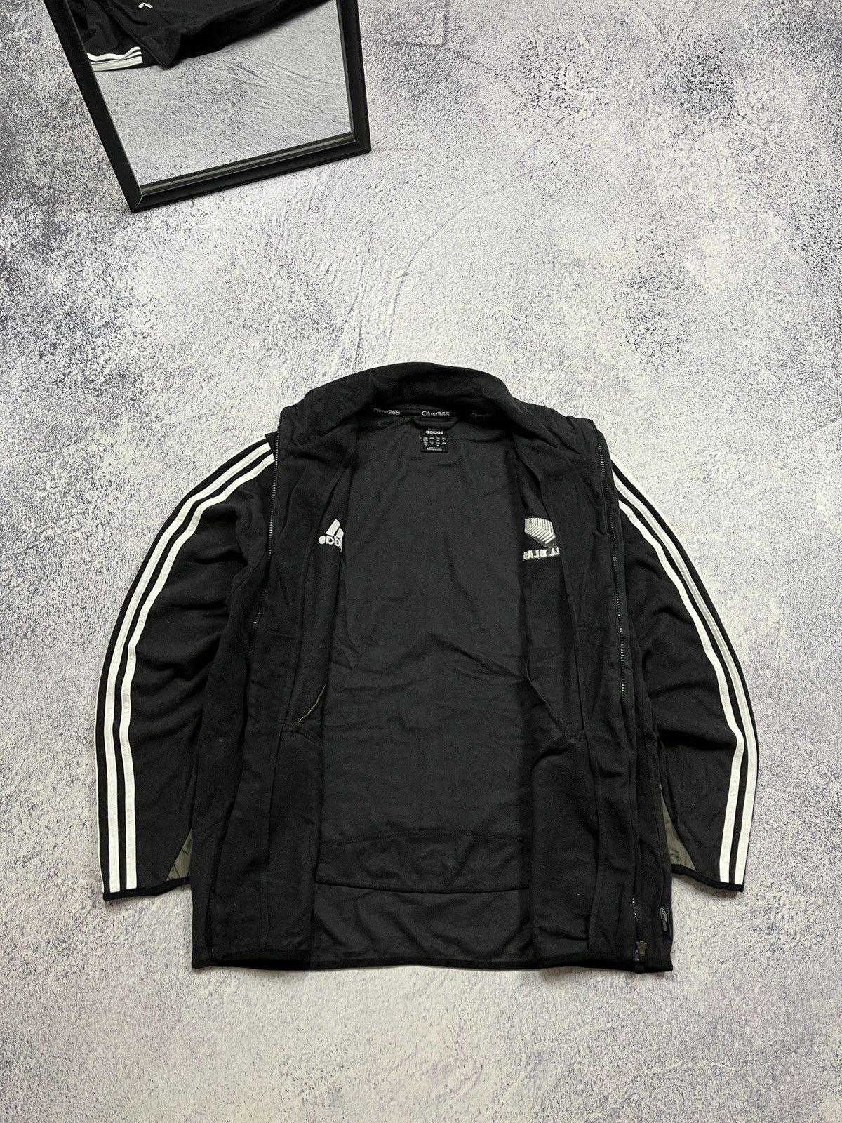 Adidas × Vintage Vintage 00s Adidas All Blacks Zip Fleece Jacket Sweater Rare Size US L / EU 52-54 / 3 - 10 Thumbnail