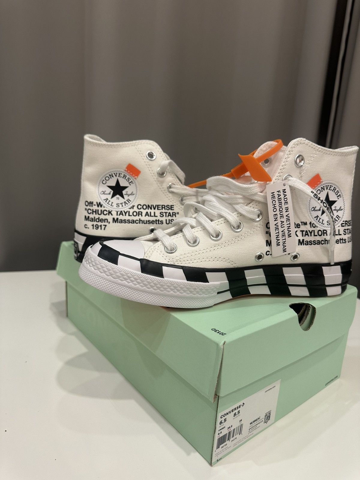 Converse × Off-White Converse x Off white Size US 6.5 / EU 39-40 - 3 Thumbnail
