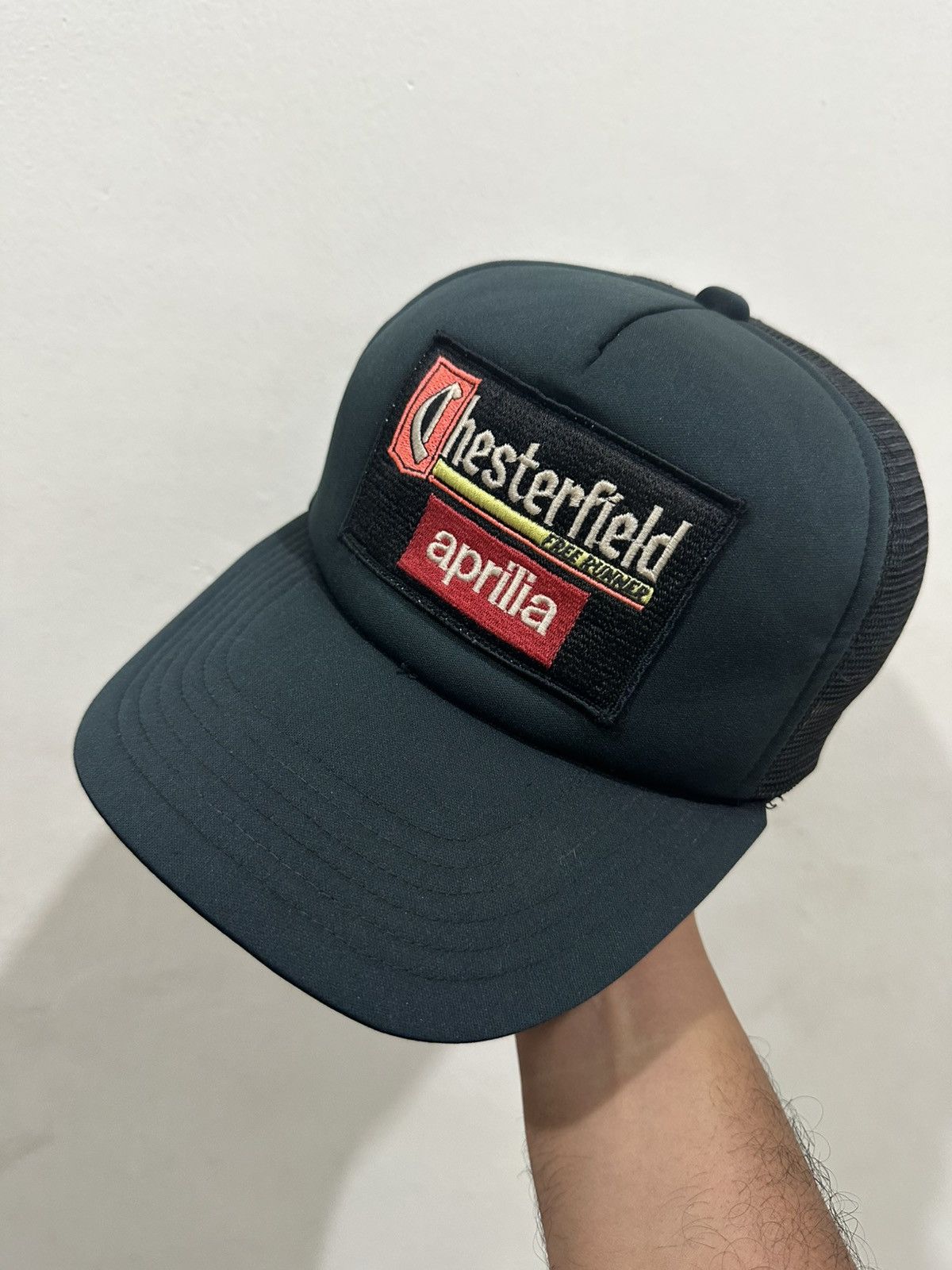 Vintage VTG Chesterfield Free Runner Aprilla Trucker Hat Size ONE SIZE - 1 Thumbnail