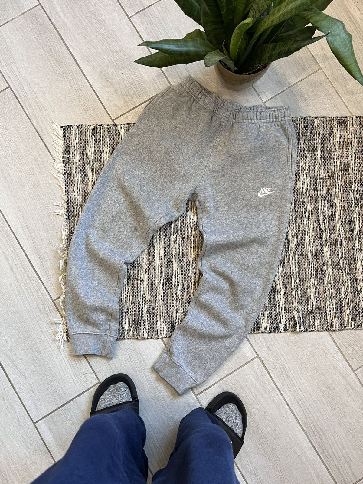 Nike × Vintage Vintage Nike Sweatpants Grey minimalistic pants Size US 30 / EU 46 - 1 Thumbnail