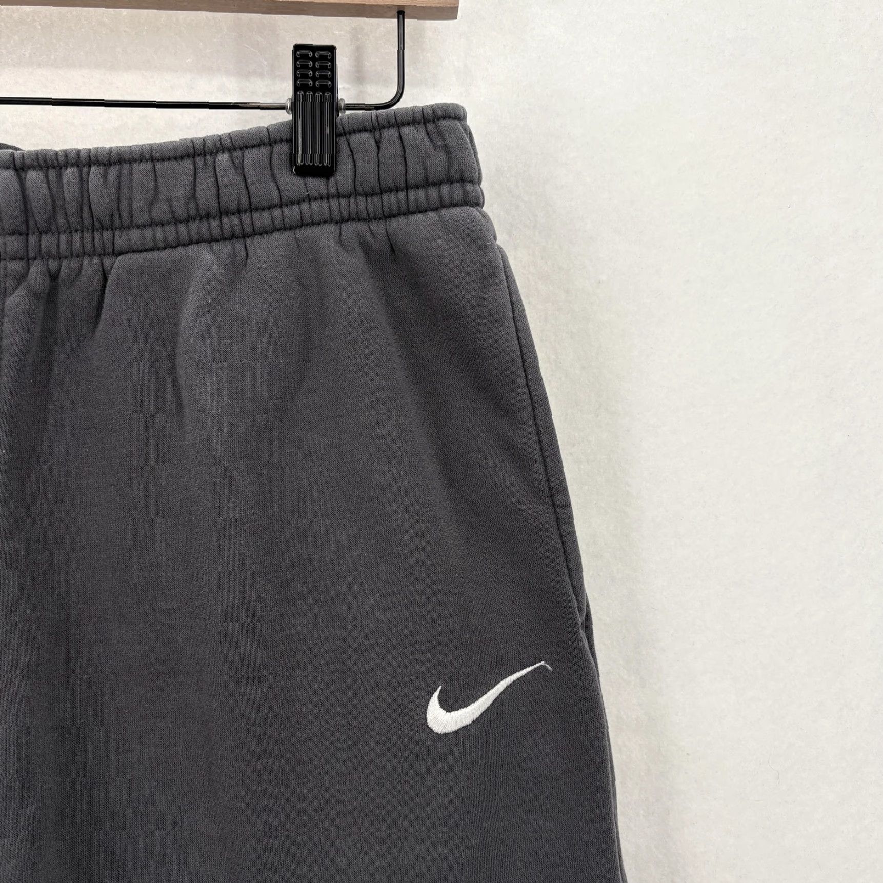 Nike Nike Pants Mens Medium Gray Fleece Joggers Sweatpants Athletic Gym Warm Up Size US 31 - 3 Thumbnail