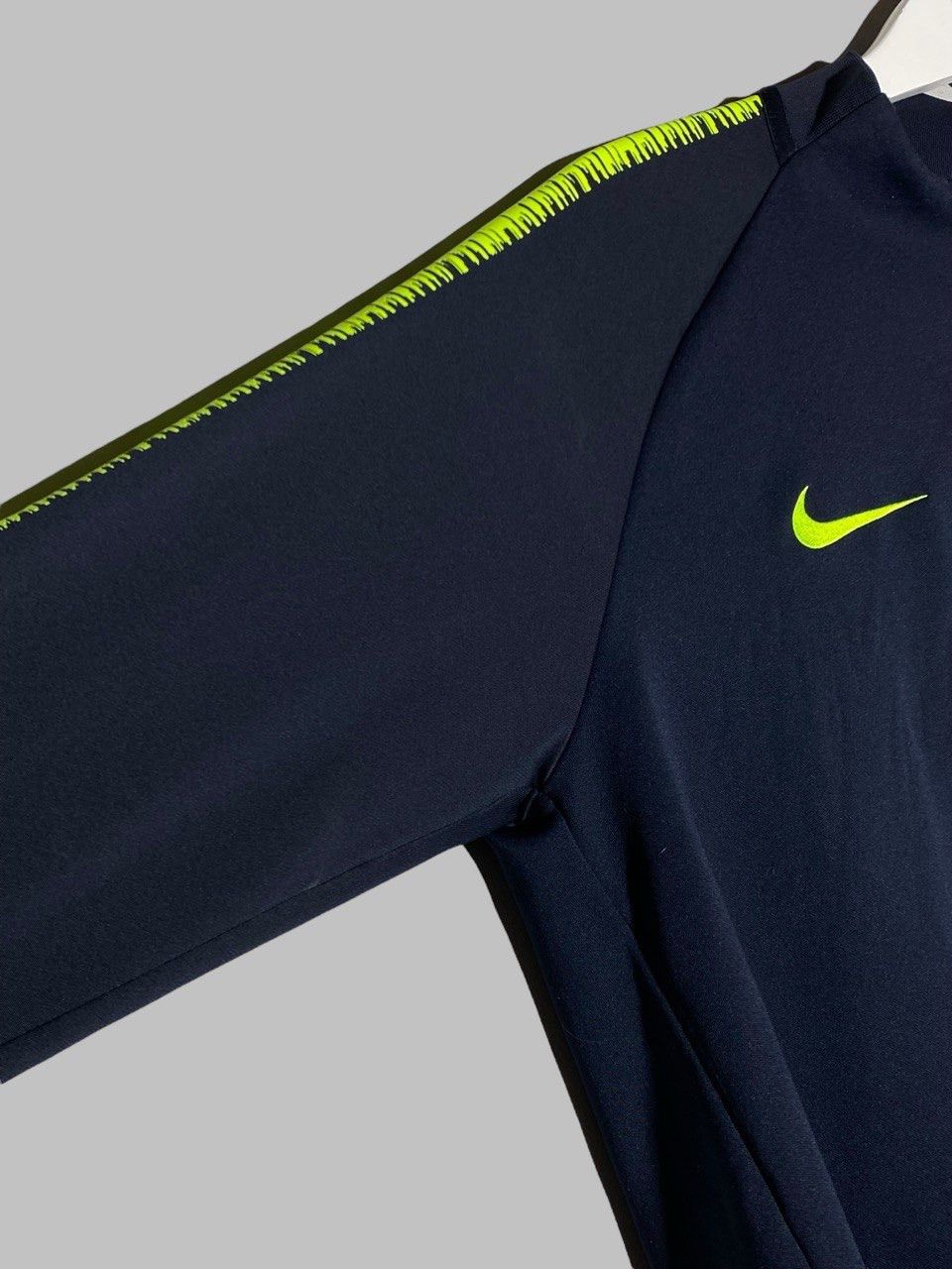 Nike Nike Manchester City Training Blue Sweatshirt Longsleeve Size US L / EU 52-54 / 3 - 8 Thumbnail