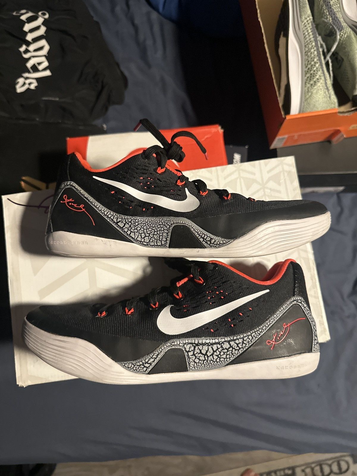 Nike Kobe lazer crimson Size US 7.5 / EU 40-41 - 6 Thumbnail