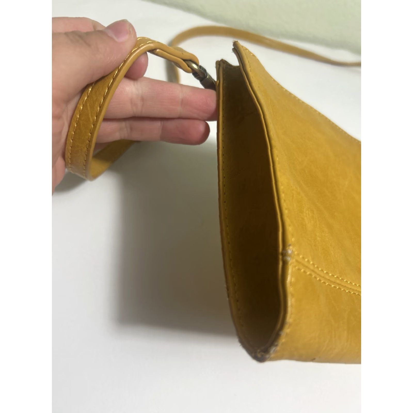 Vintage Sussan Susan Joy Yellow Crossbody Small Purse Crossbody Strap PU Faux Leather Women Small 9.5x6x1 Size ONE SIZE - 5 Thumbnail