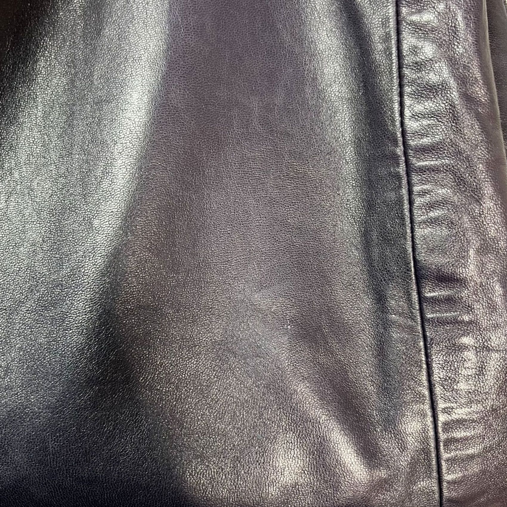 Vintage VINTAGE Lanna Skirt Leather Pencil Black 4 Womens Knee Length Zipper Lined Measurements Made In USA Mens? Size 27" / US 4 / IT 40 - 6 Thumbnail