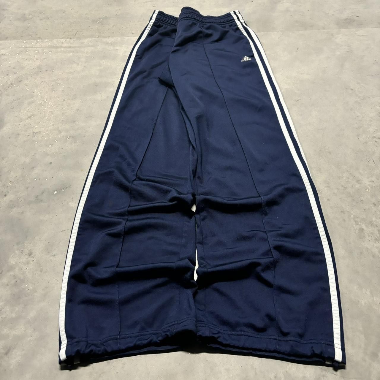 Adidas × Vintage Vintage Y2K Navy Blue Adidas Striped Skater Track Pants! Size US 32 / EU 48 - 2 Thumbnail