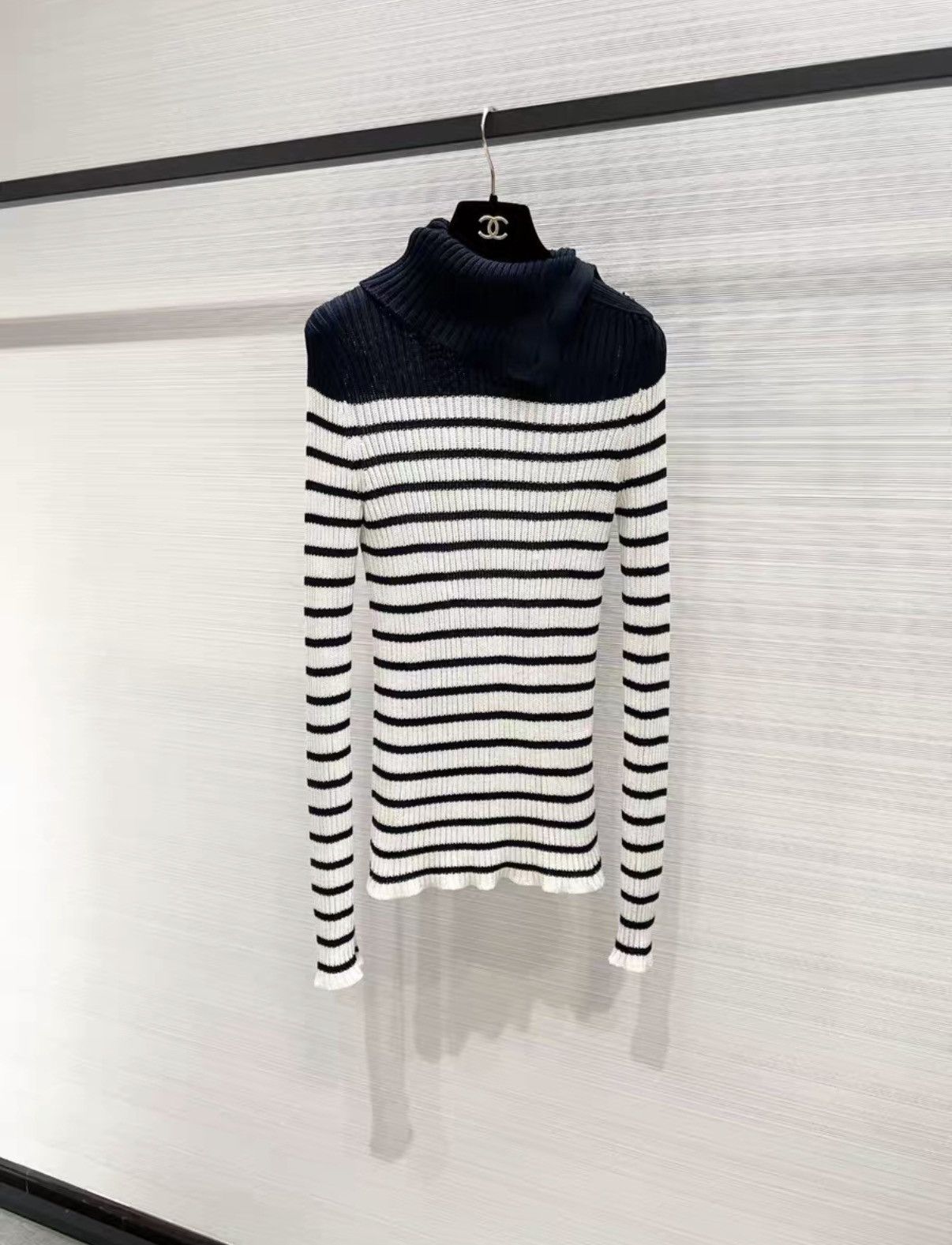 Dior Dior Classic Blue & White Striped Turtleneck Knit Top J33 Size XS / US 0-2 / IT 36-38 - 1 Thumbnail