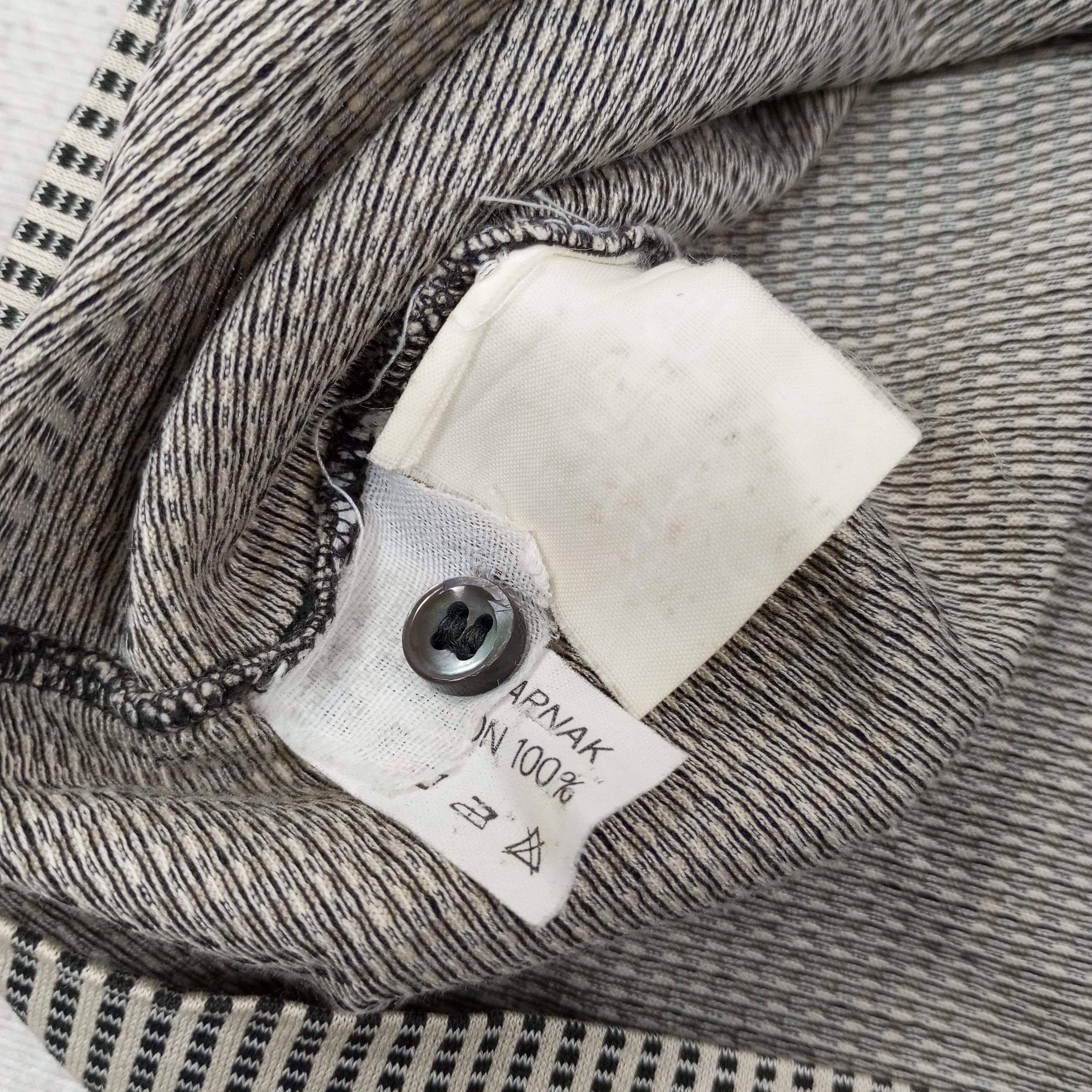 Vintage Loewe Italian Brand Polos C239N20 Size US L / EU 52-54 / 3 - 8 Thumbnail