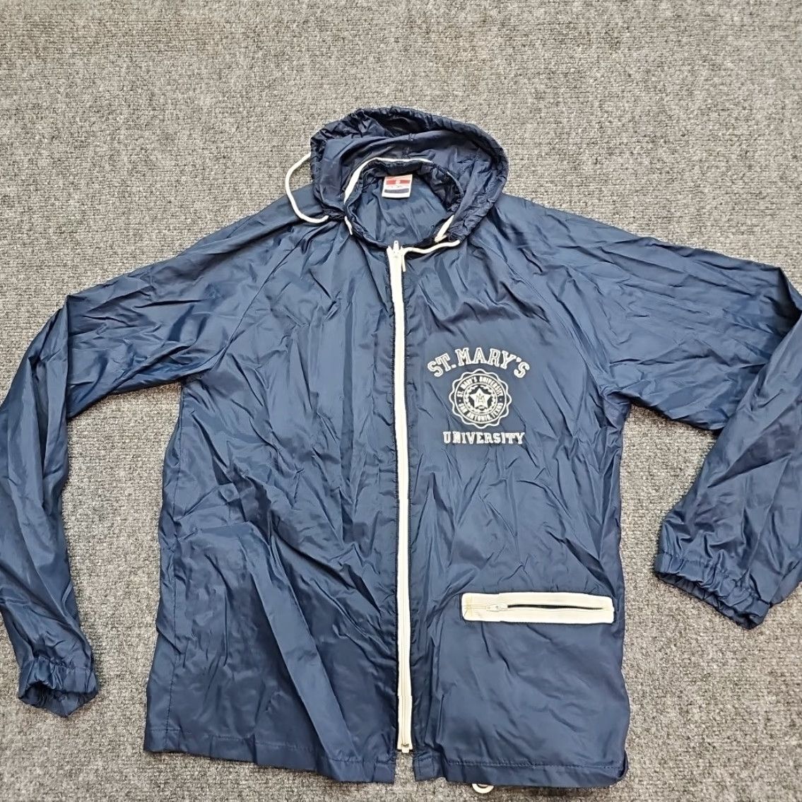 Vintage VINTAGE Sport Master St Mary's University Windbreaker Jacket Hooded Full Zip Blue Small Men 90s College University Autumn Winter Shirt? Size US S / EU 44-46 / 1 - 5 Thumbnail