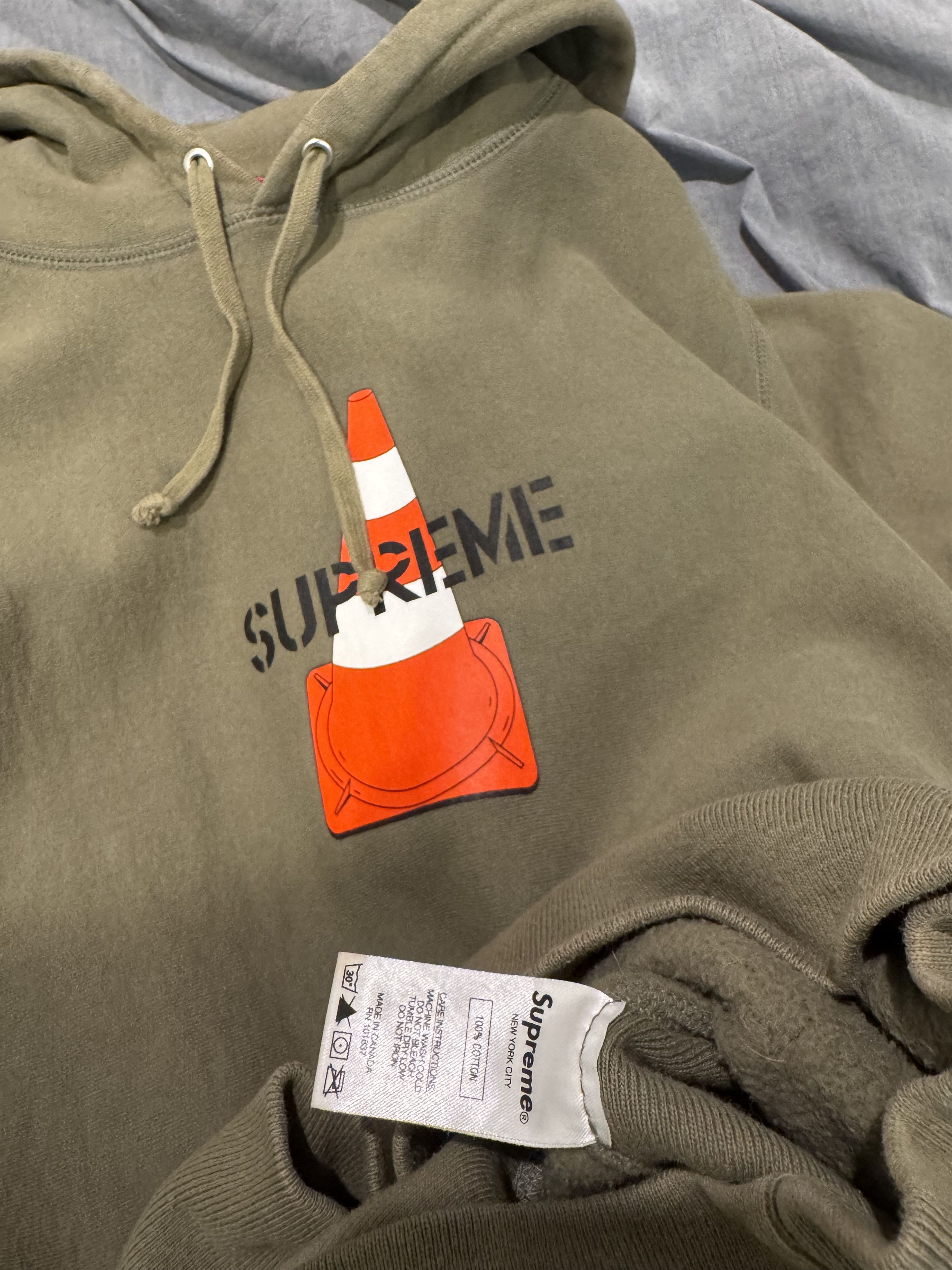 Supreme Supreme FW19 Cone Hooded Sweatshirt Light Olive Medium Size US M / EU 48-50 / 2 - 7 Thumbnail