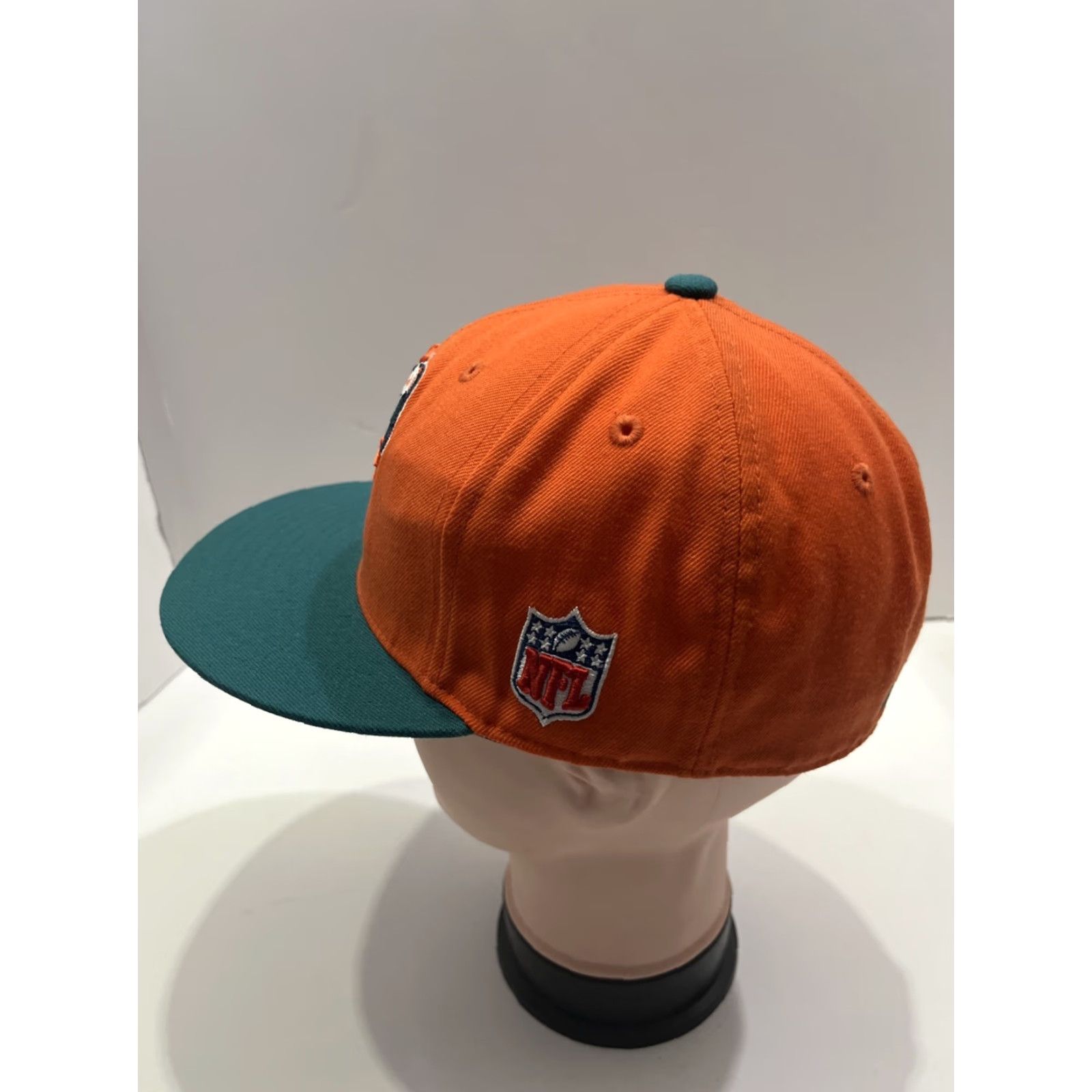 Mitchell & Ness VINTAGE Hat Miami Dolphins Cap Mitchell & Ness Sz 7 3/8 Fitted Wool Football Logo Size ONE SIZE - 2 Thumbnail