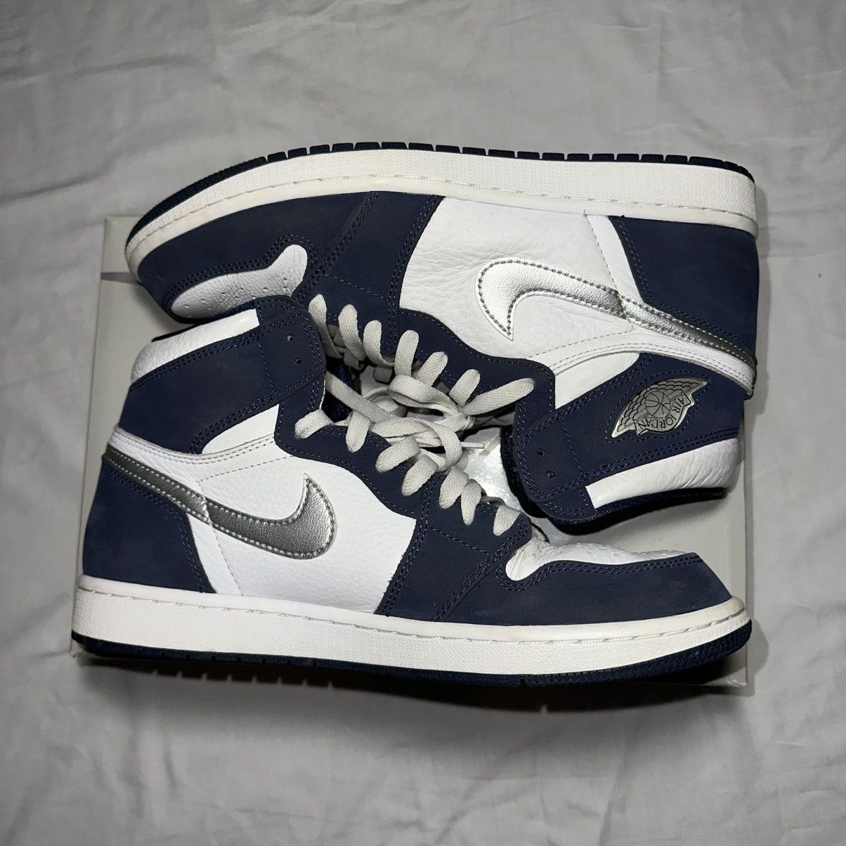 Jordan Brand × Nike 2020 CO.JP Midnight Navy Air Jordan 1 High Size US 10.5 / EU 43-44 - 3 Thumbnail