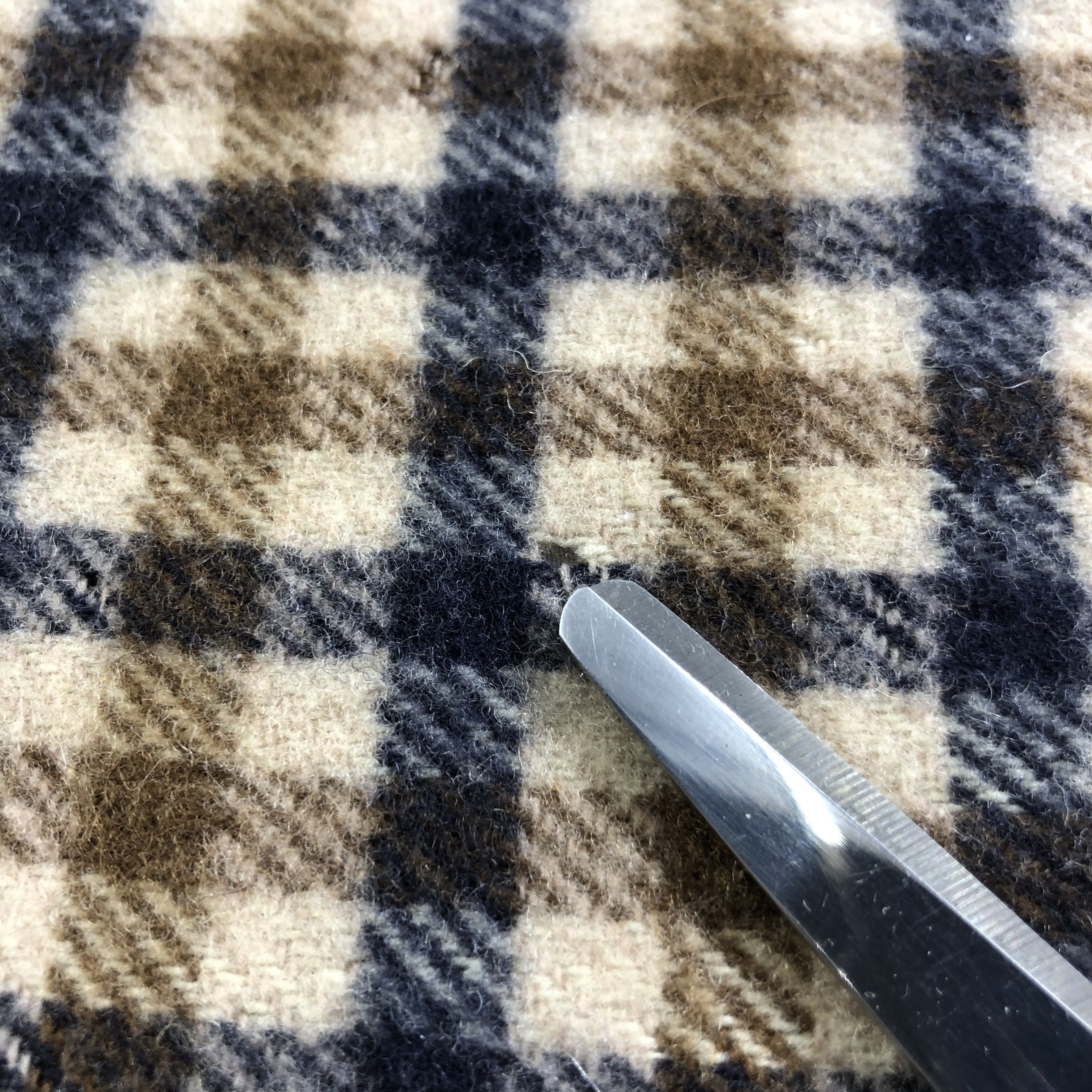 Aquascutum Aquascutum Gingham Wool Scarf Muffler Neckwear V2246 Size ONE SIZE - 12 Thumbnail