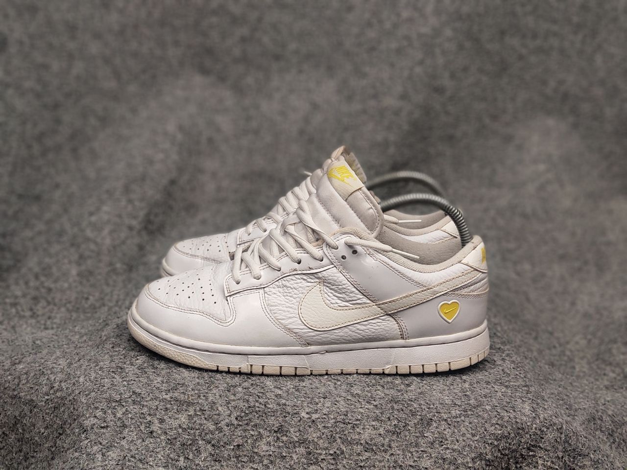 Nike Nike Dunk Low Valentines Yellow Heart Sneakers Vintage Shoes Size US 9 / IT 39 - 14 Thumbnail