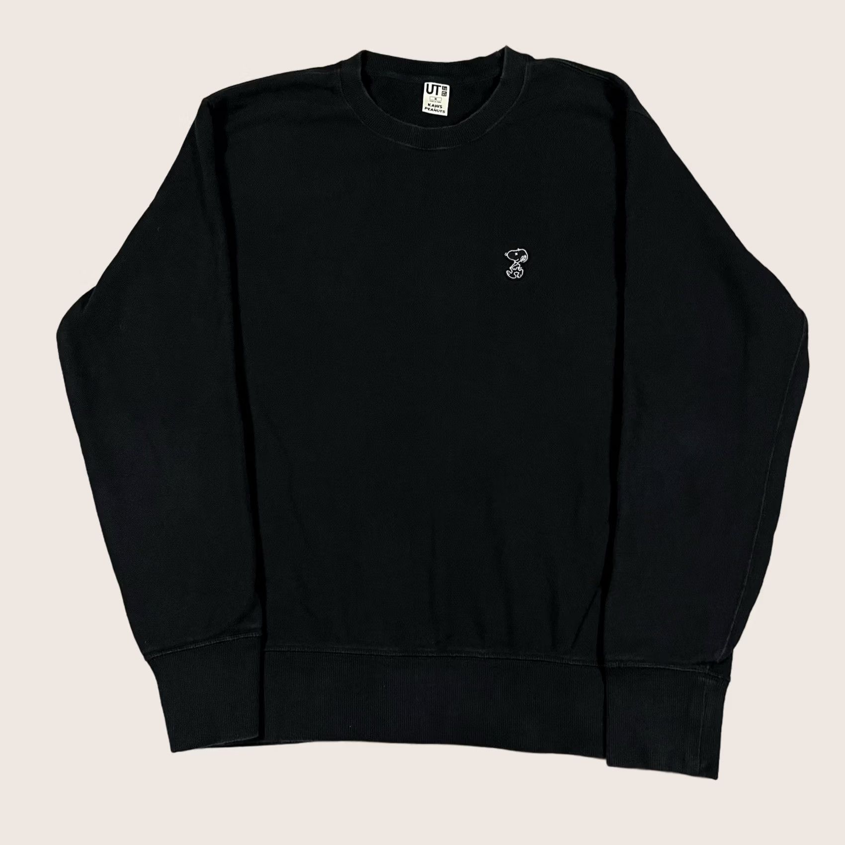 Uniqlo UNIQLO KAWS Peanuts Sweatshirt Mens M Black Snoopy Long Sleeve Crewneck Size US M / EU 48-50 / 2 - 1 Thumbnail