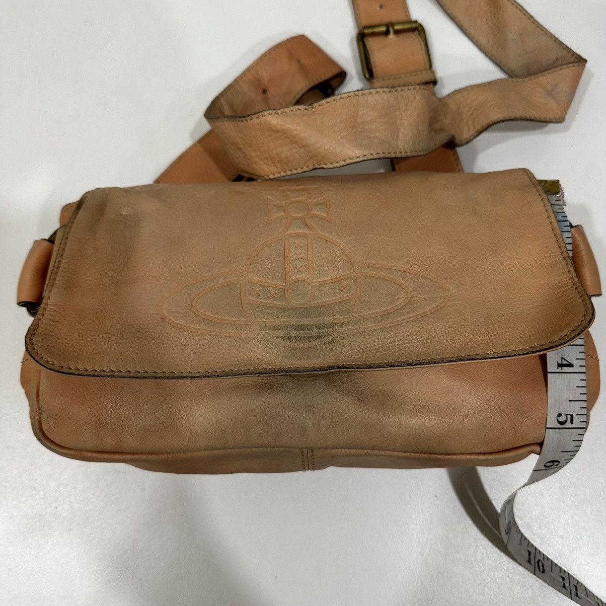 Vivienne Westwood ‼️YES‼️ BUG LOGO VIVIENNE WESTWOOD LEATHER CROSSBODY SLING BAG Size ONE SIZE - 9 Thumbnail