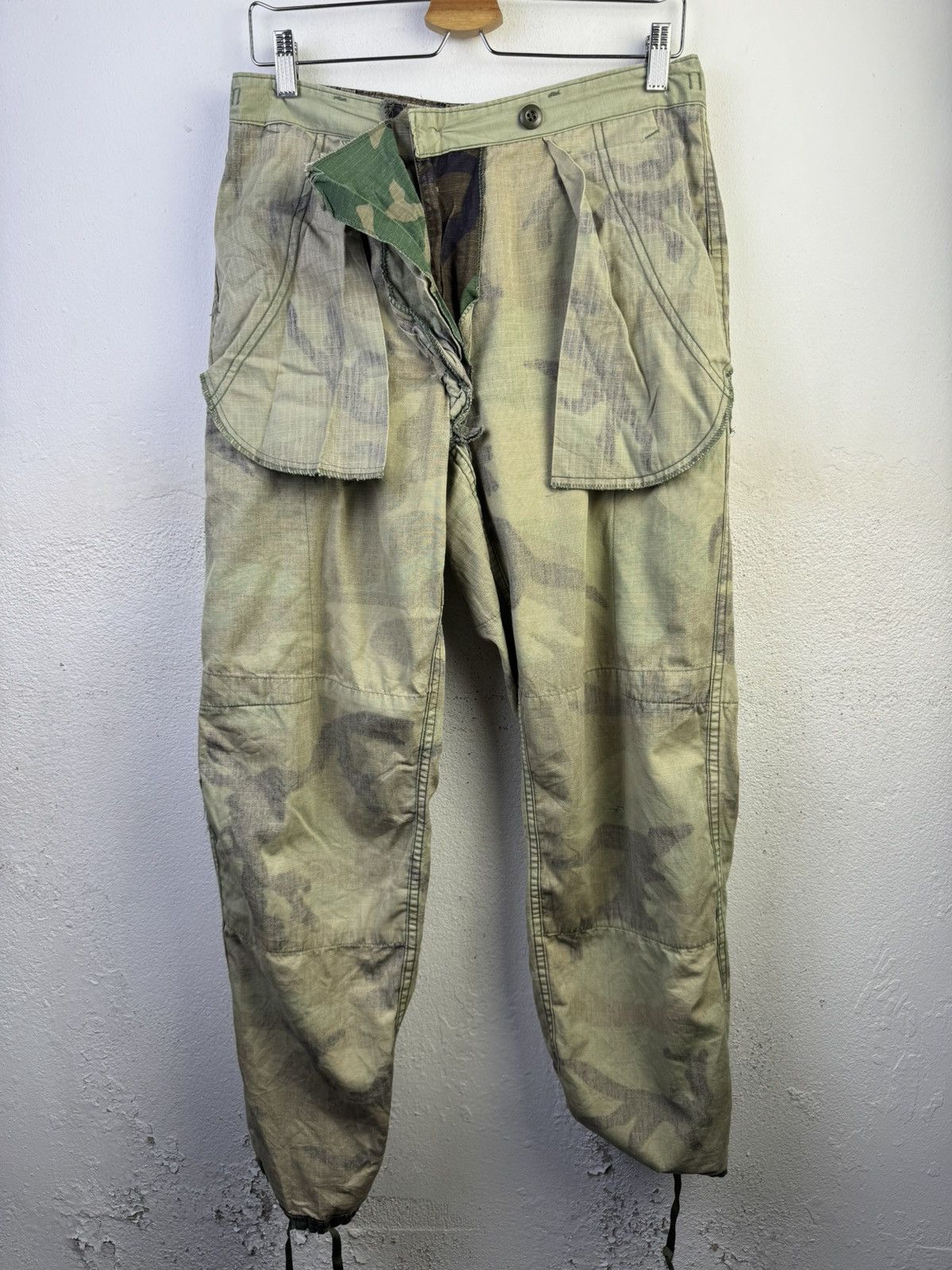 Vintage Vintage Military Pants Men's Medium Green Camo Trousers Size US 32 / EU 48 - 13 Thumbnail