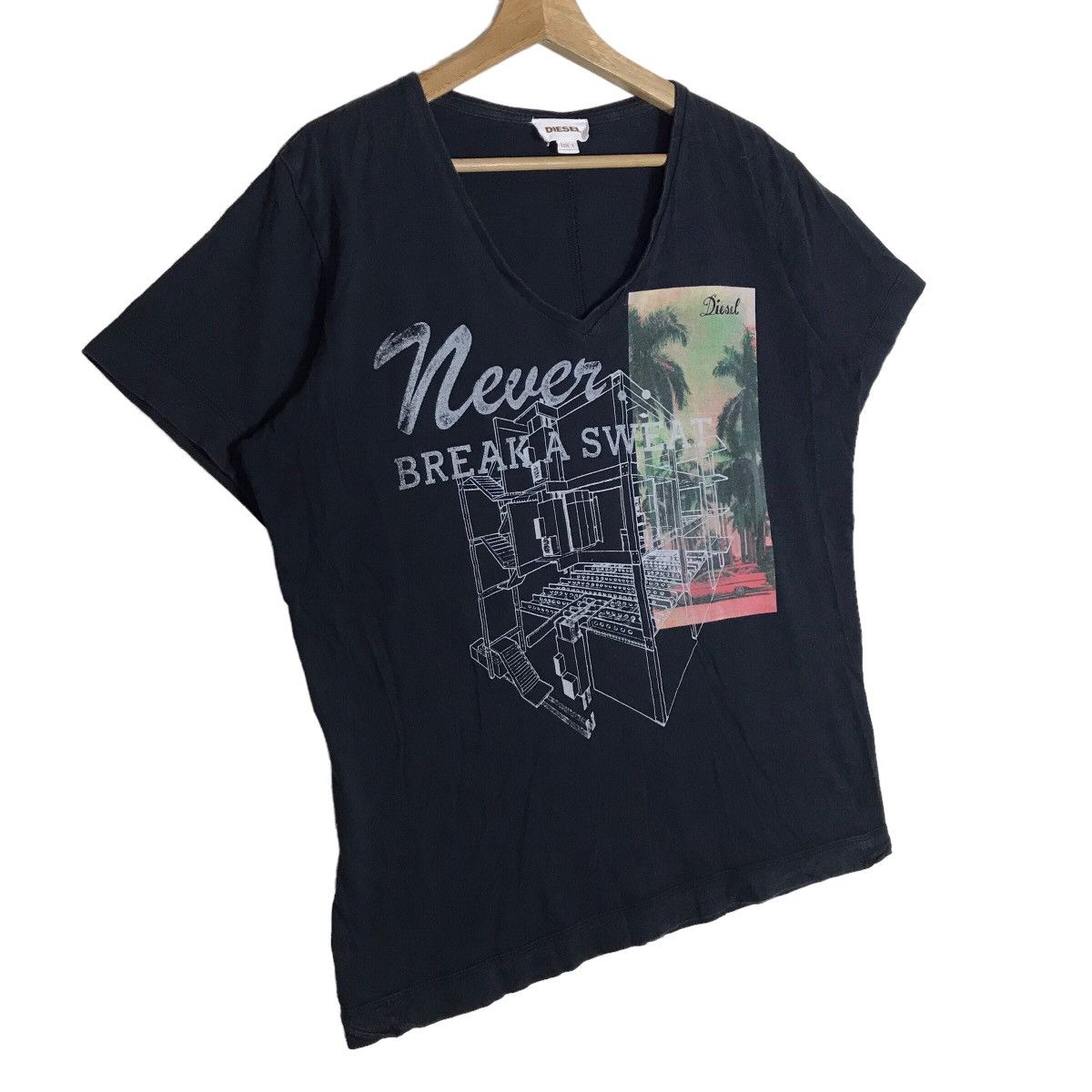 Diesel Vintage Diesel Pop Art Vneck Shirt Size US L / EU 52-54 / 3 - 4 Thumbnail
