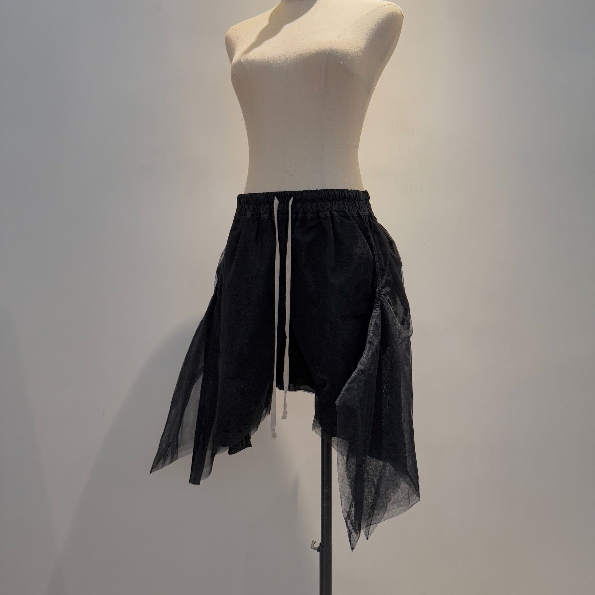 Rick Owens rick owens Organza drawstring shorts skirt 2501-Nextarrow Size 28" / US 6 / IT 42 - 1 Thumbnail