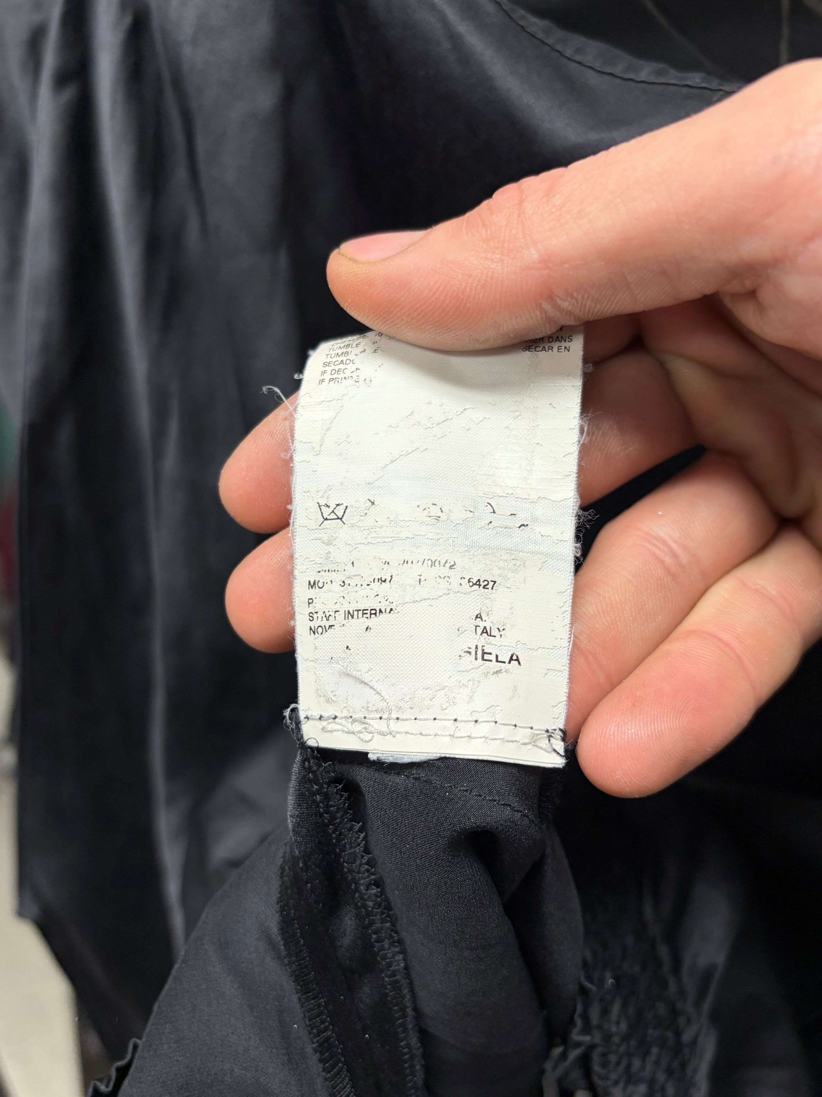 Maison Margiela AW2007 Maison Margiela Black Silk ‘Spiderweb’ Cocoon Top Size M / US 6-8 / IT 42-44 - 7 Thumbnail
