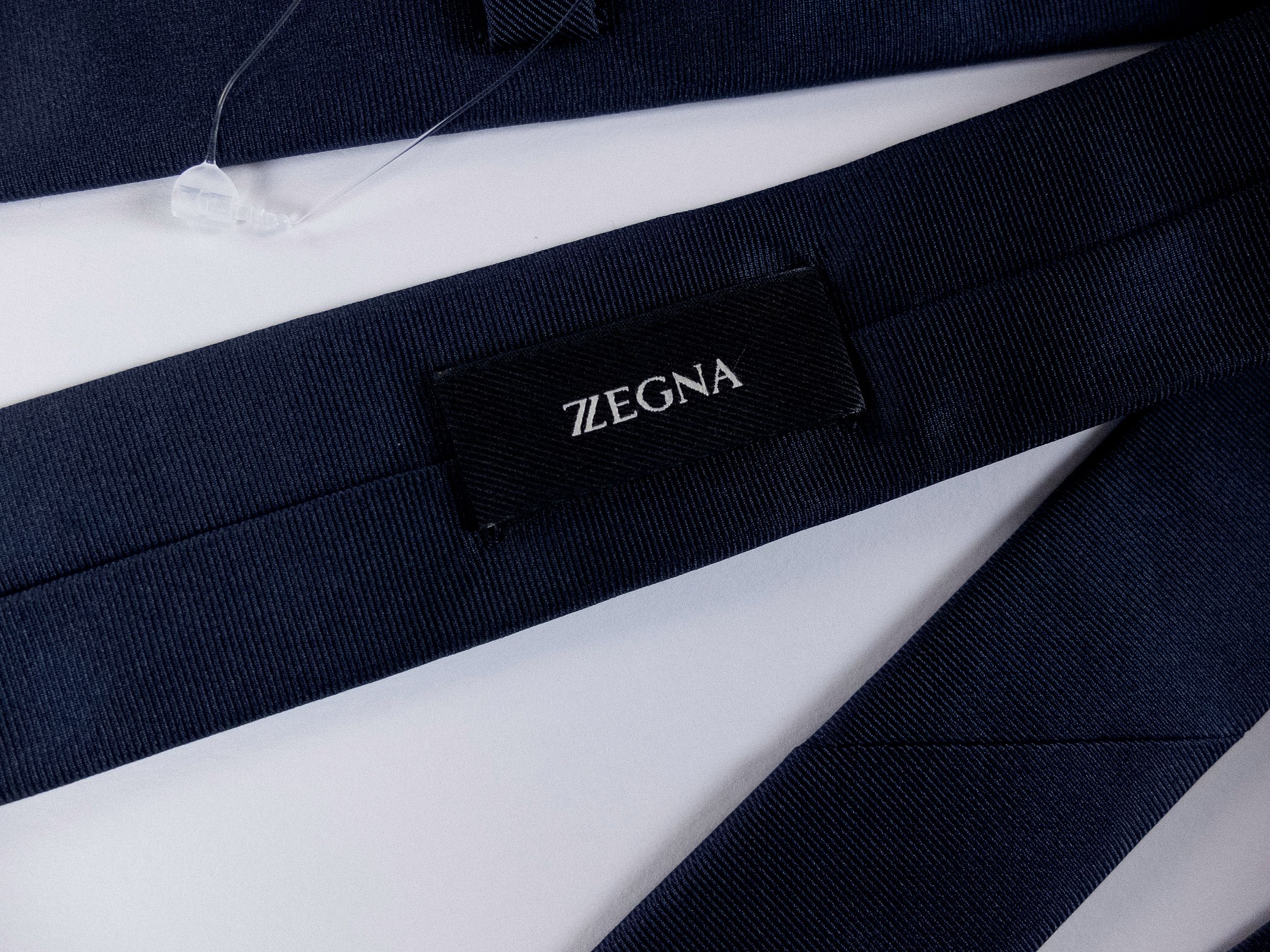 Ermenegildo Zegna ZEGNA narrow width solid navy blue silk tie authentic Size ONE SIZE - 3 Thumbnail