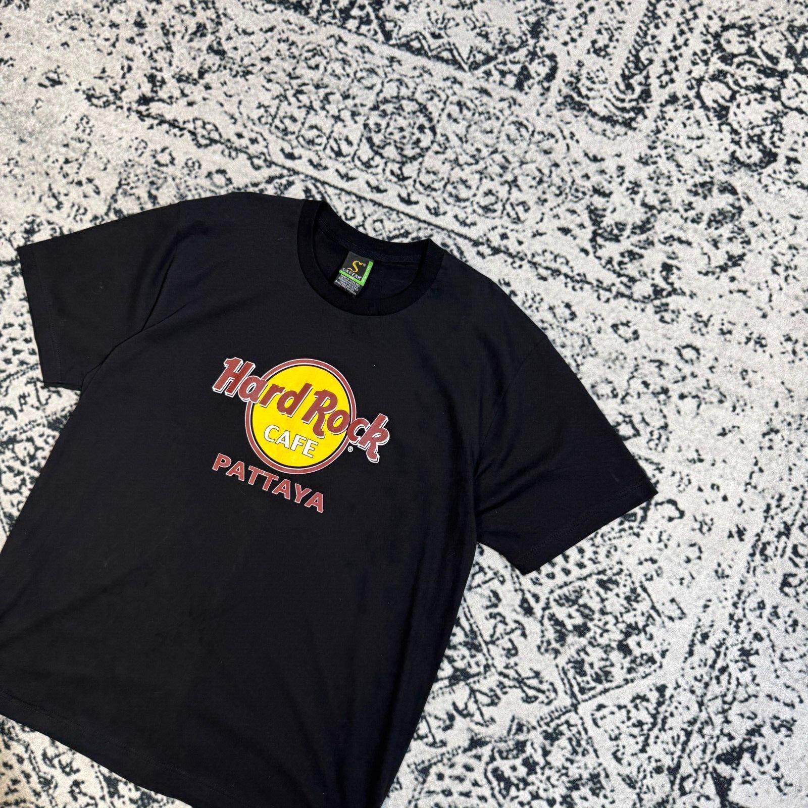Vintage Hard Rock Unisex Black Cotton T-Shirt Size XL Y2K 90s Size US XL / EU 56 / 4 - 2 Thumbnail