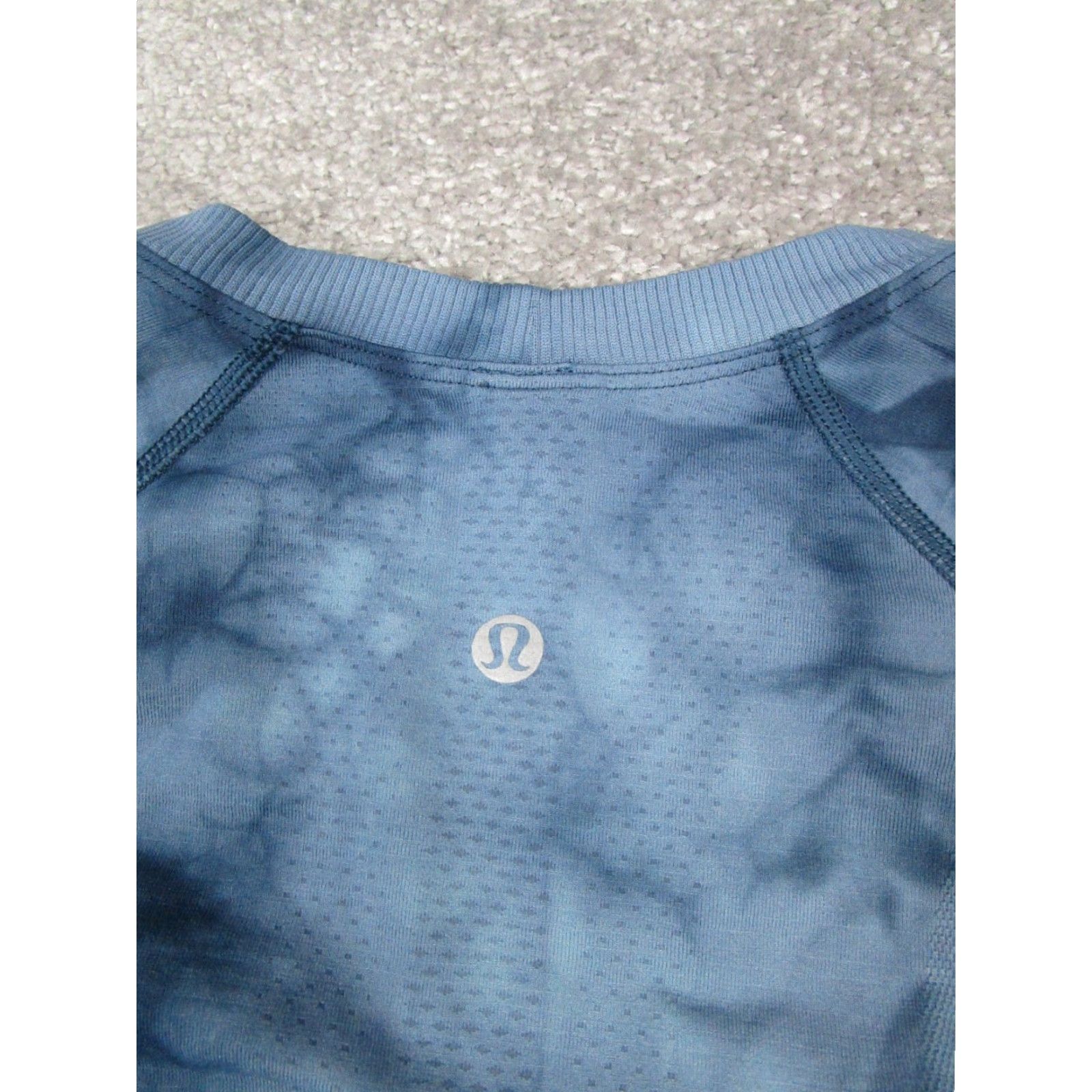 Lululemon Lululemon Swiftly Tech Shirt Womens 3XS Blue Tie Dye Marble Running Pullover Size XXS / US 00 / IT 34 - 8 Thumbnail