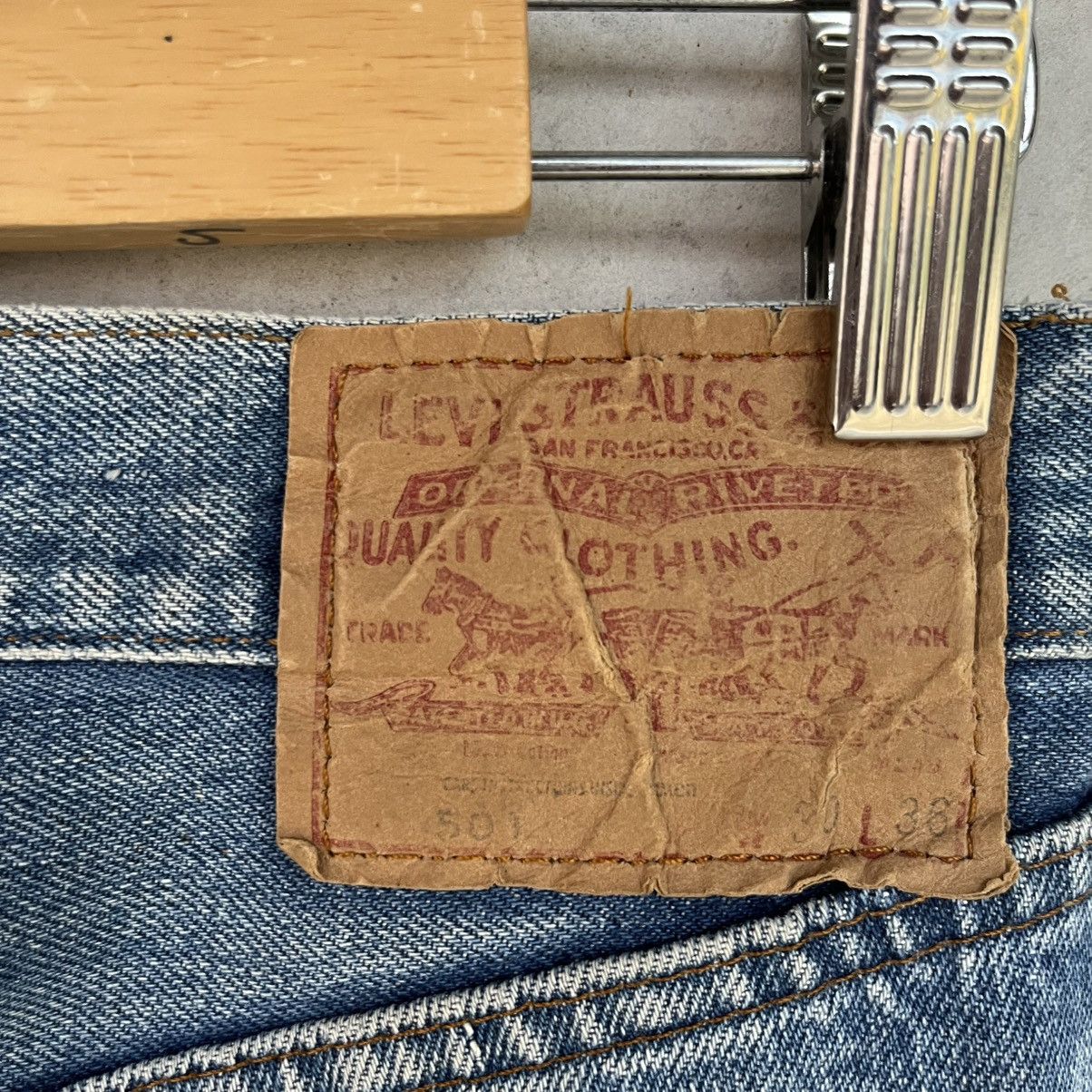 Other Vintage Levi's 501 Blue Jeans Paint Splatter Size S W18 S30 Size US 26 / EU 42 - 12 Thumbnail