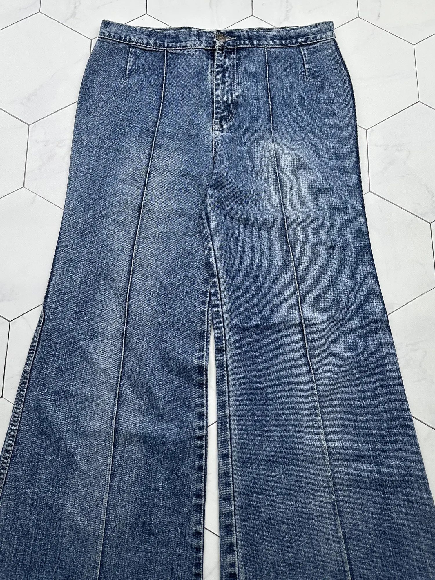 Japanese Brand Vintage Wide Flare Jeans (B468)E2 Size US 30 / EU 46 - 2 Thumbnail