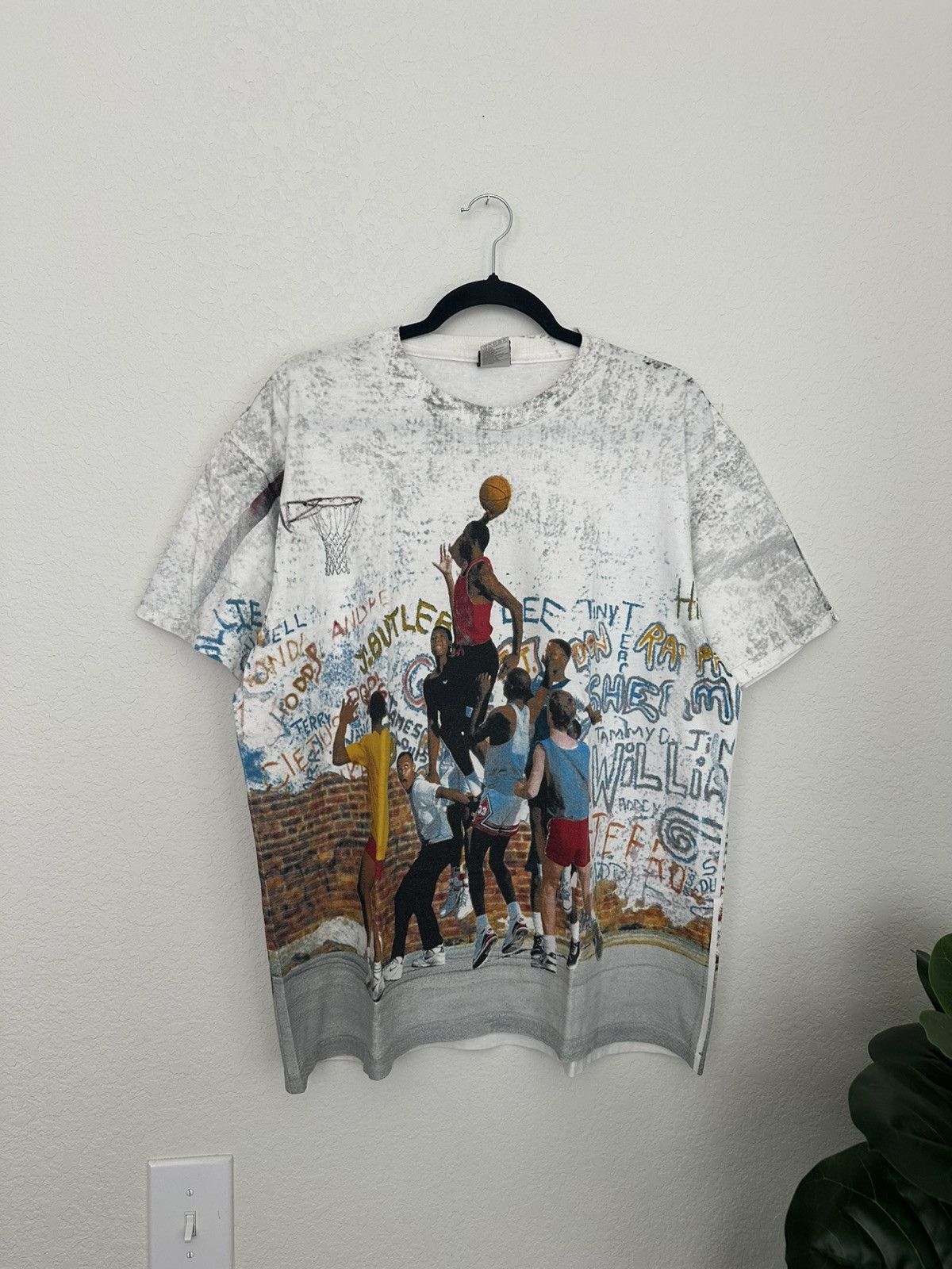 Jordan Brand × Nike × Vintage Vintage 90s Michael Jordan Playground Basketball AOP Large Size US L / EU 52-54 / 3 - 2 Thumbnail