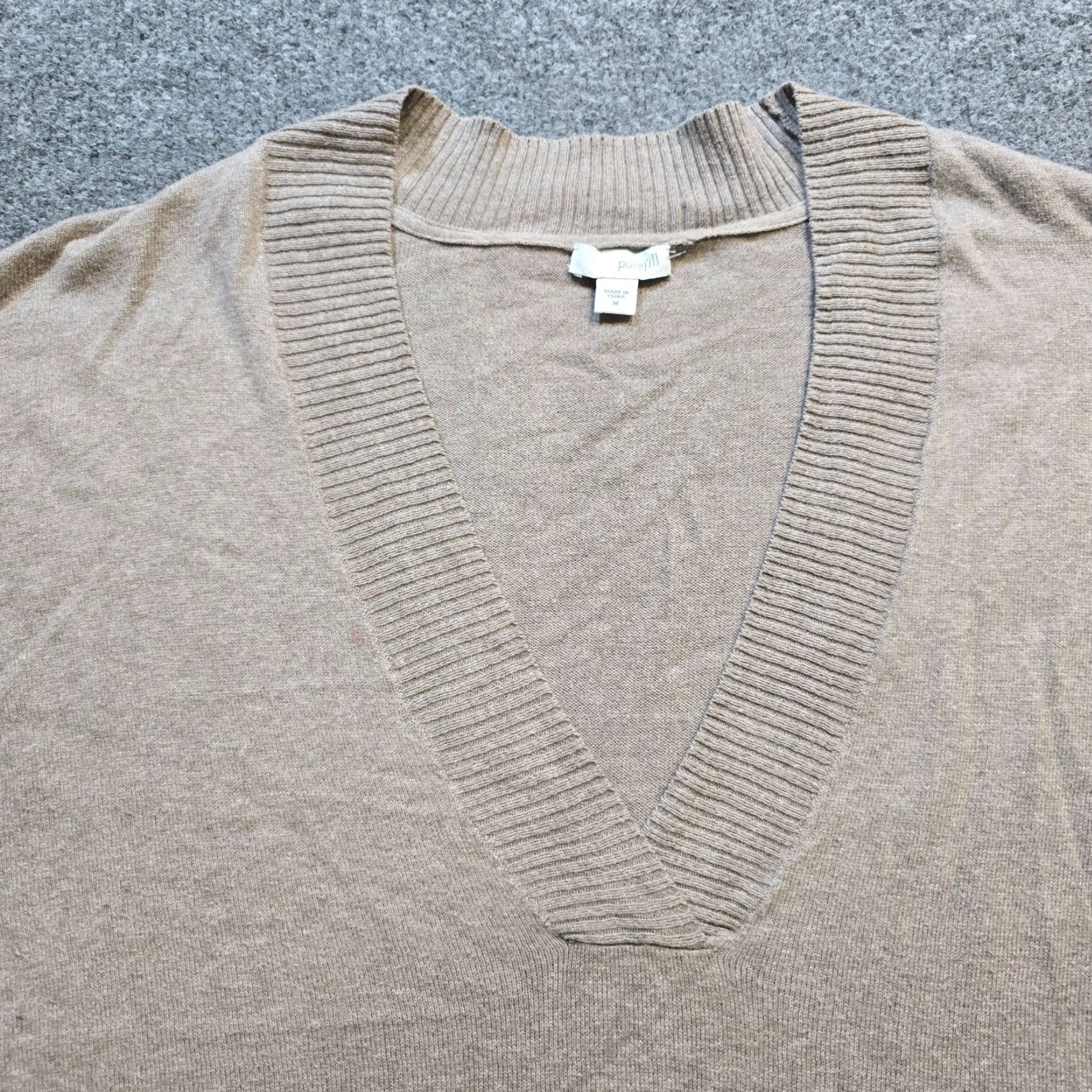J. Jill J Jill Sweater Women's Beige Cashmere Blend V-Neck Long Sleeve Size M Pullover Knit Lightweight Casual Workwear Mens? Size M / US 6-8 / IT 42-44 - 2 Thumbnail