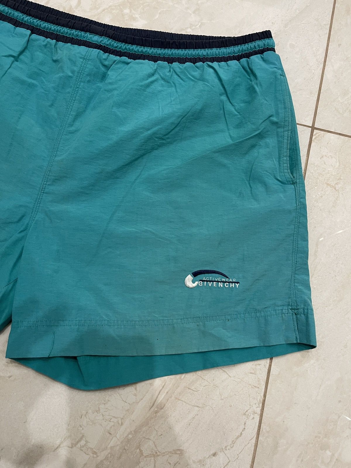 Givenchy 🔥Givenchy rare vintage 90s shorts nylon swim size XL Size US 36 / EU 52 - 3 Thumbnail
