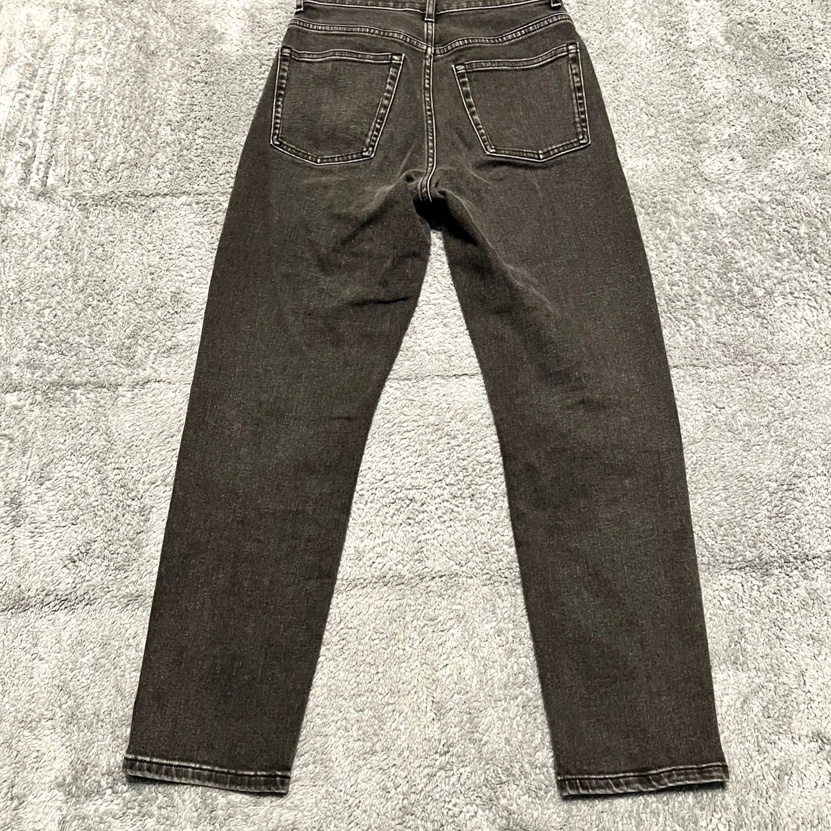 Everlane Everlane Jeans Womens 26 Cheeky Cropped Faded Black Cropped Pants Womens 26 Regular Black Cropped Jeans Size 26" / US 2 / IT 38 - 3 Thumbnail