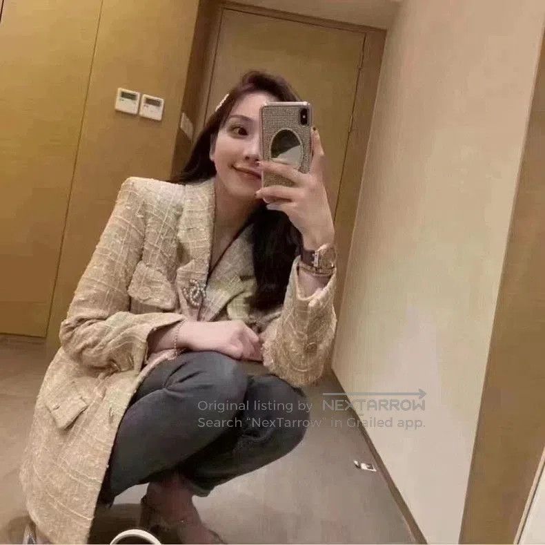 Chanel Chanel 2019 Beige Silhouette Blazer fr34. Size US XS / EU 42 / 0 - 6 Thumbnail